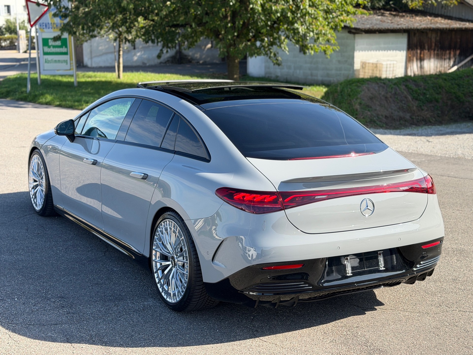 MERCEDES-BENZ EQE 43 AMG 4 Matic-image-15