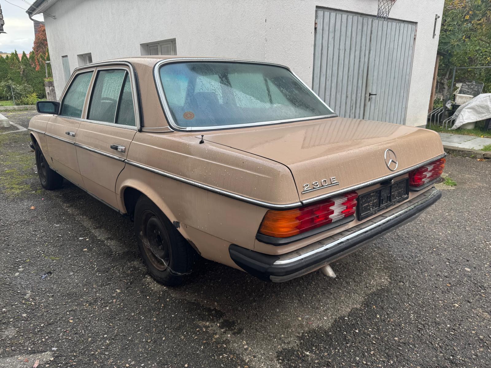 MERCEDES-BENZ 230 E-image-4