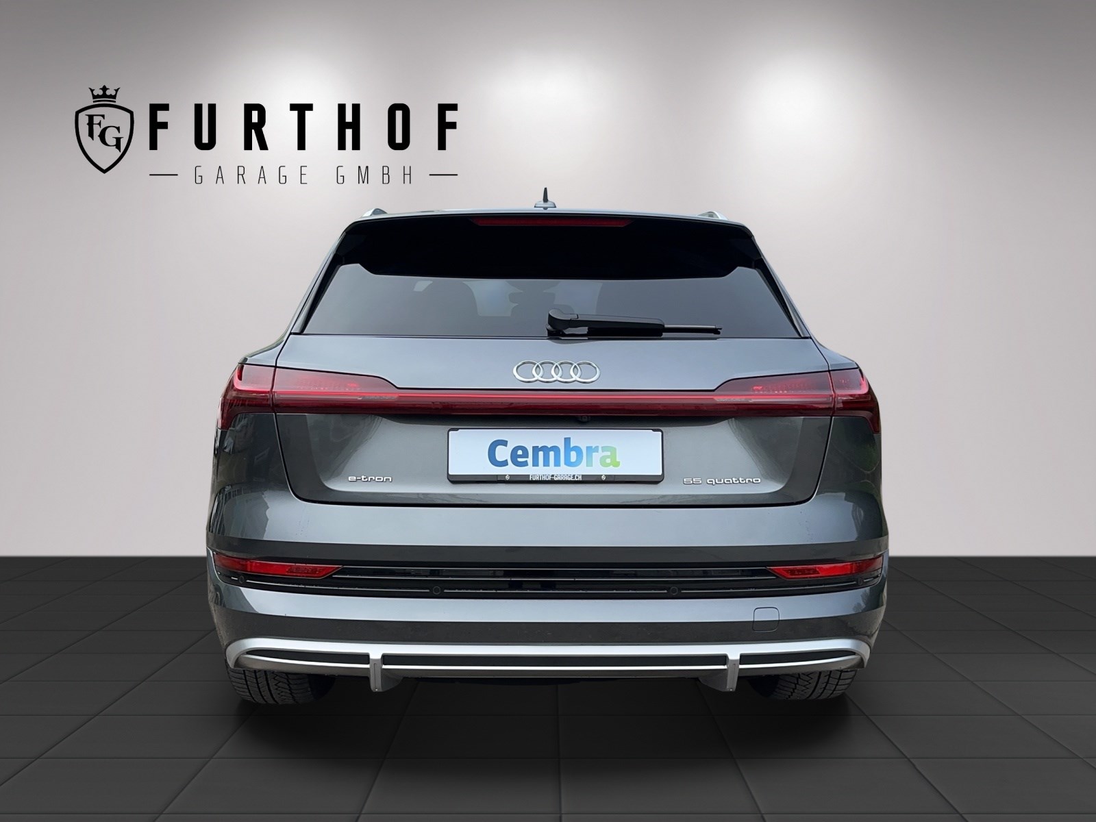 AUDI e-tron 55 S Line quattro-image-6