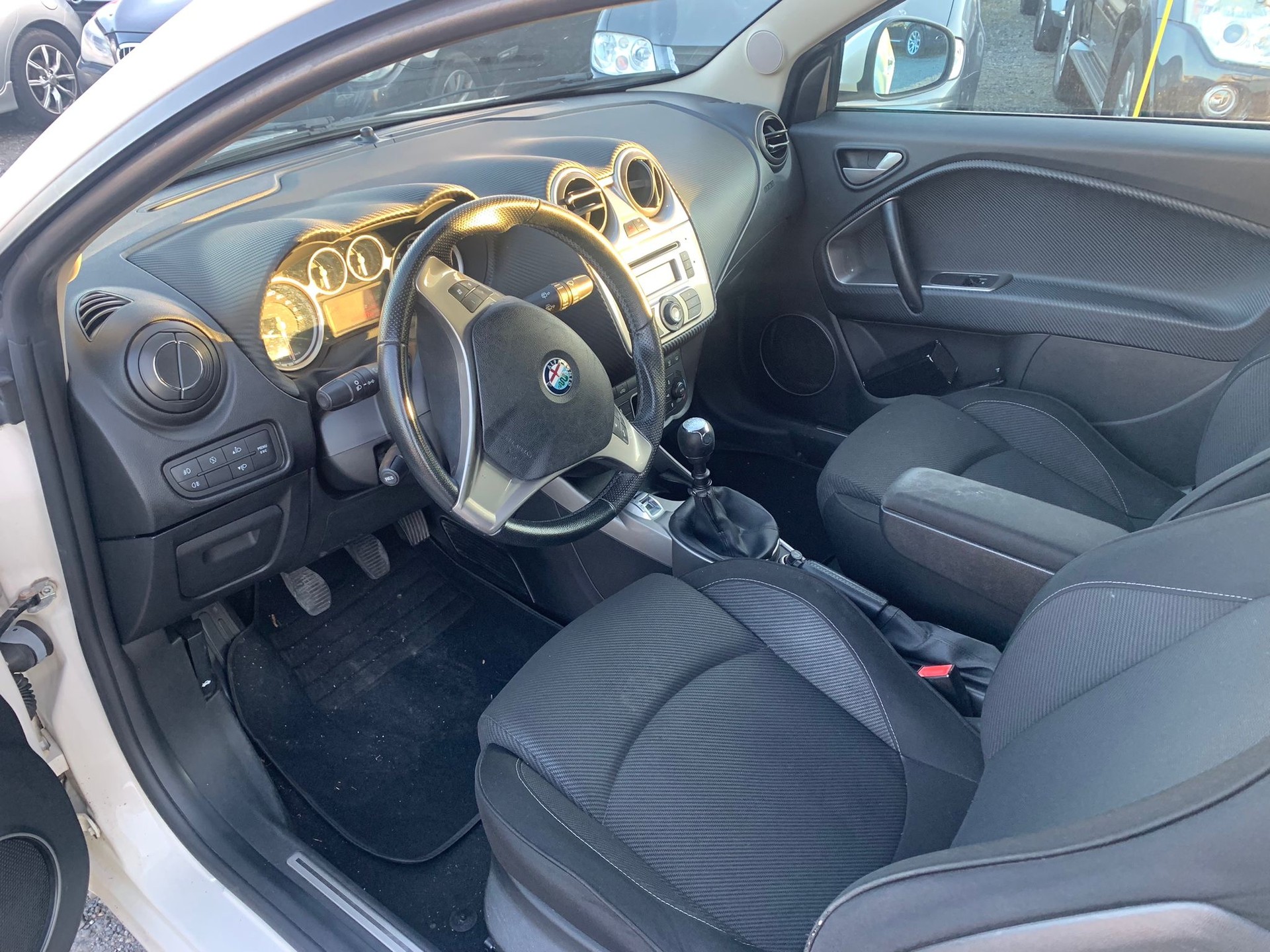 ALFA ROMEO MiTo 1.4 Distinctive-image-5