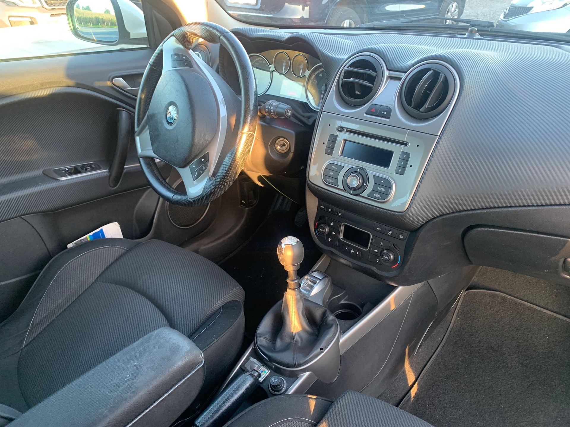 ALFA ROMEO MiTo 1.4 Distinctive-image-8