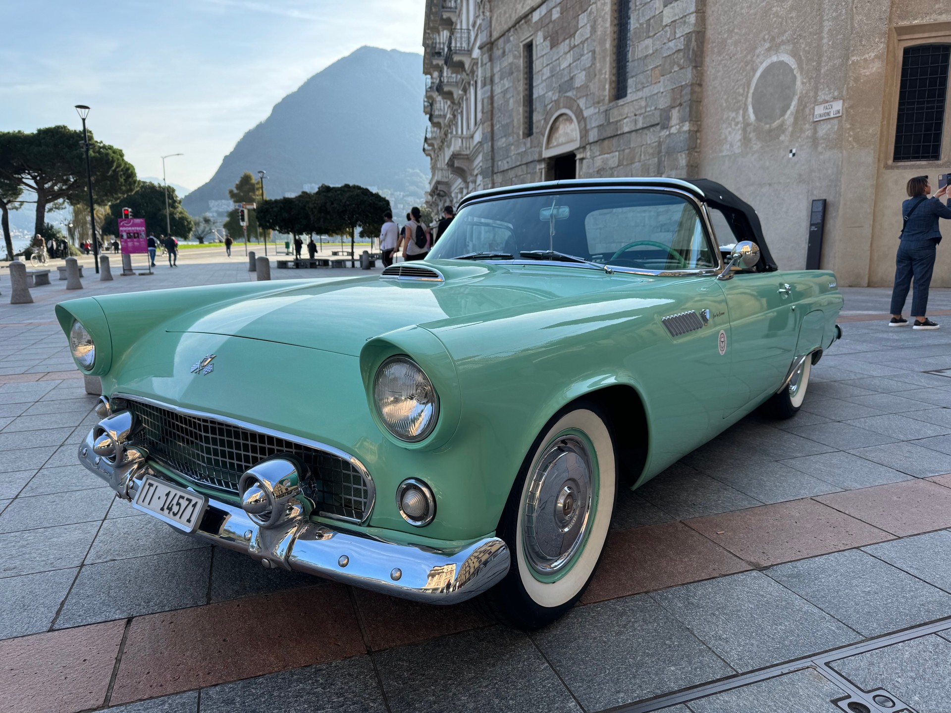 FORD Thunderbird 4.8-image-4