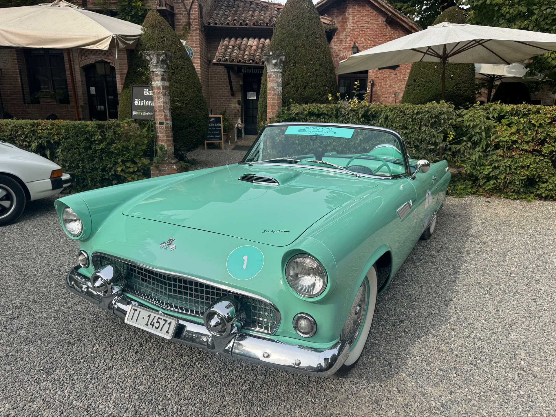FORD Thunderbird 4.8-image-2