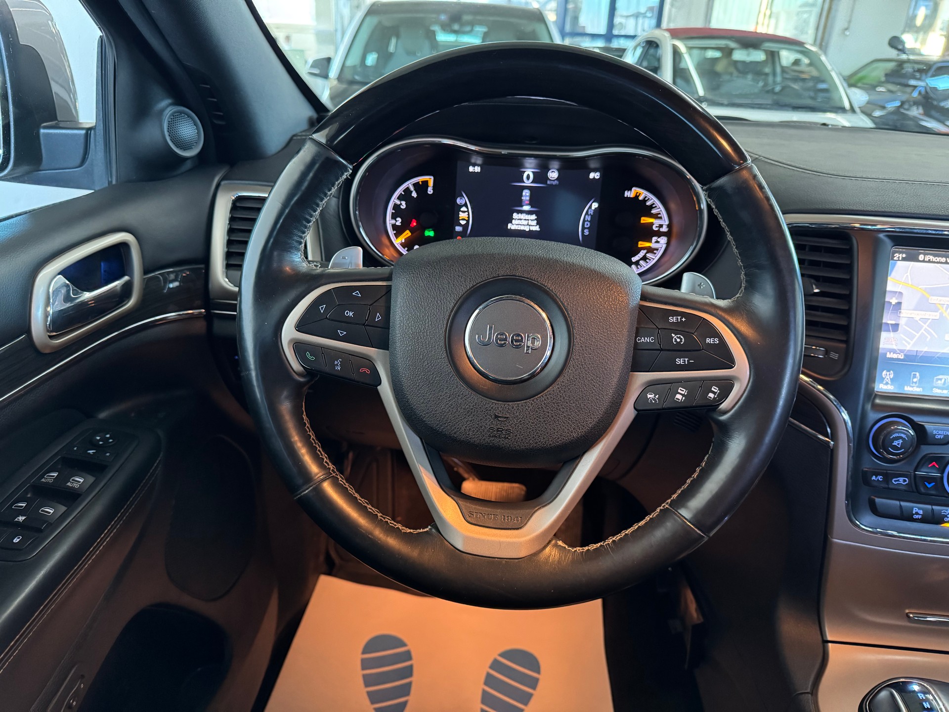 JEEP Grand Cherokee 3.0 CRD Overland Automatic-image-20