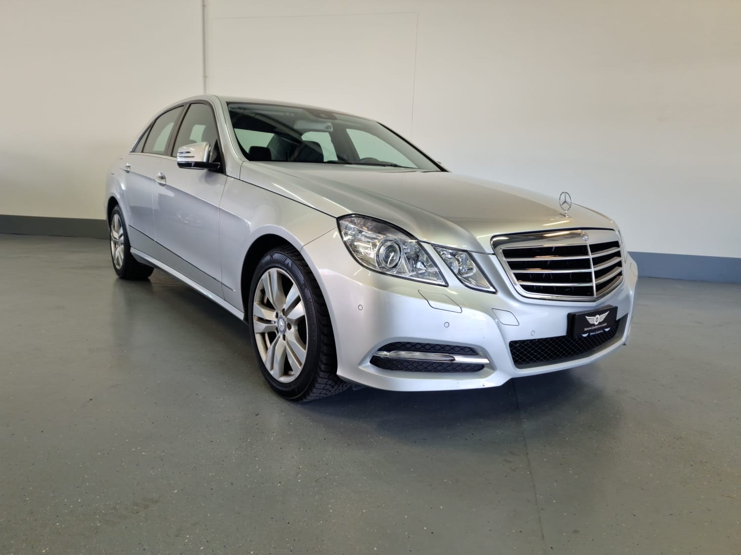 MERCEDES-BENZ E 350 Avantgarde 4Matic 7G-Tronic-image-3