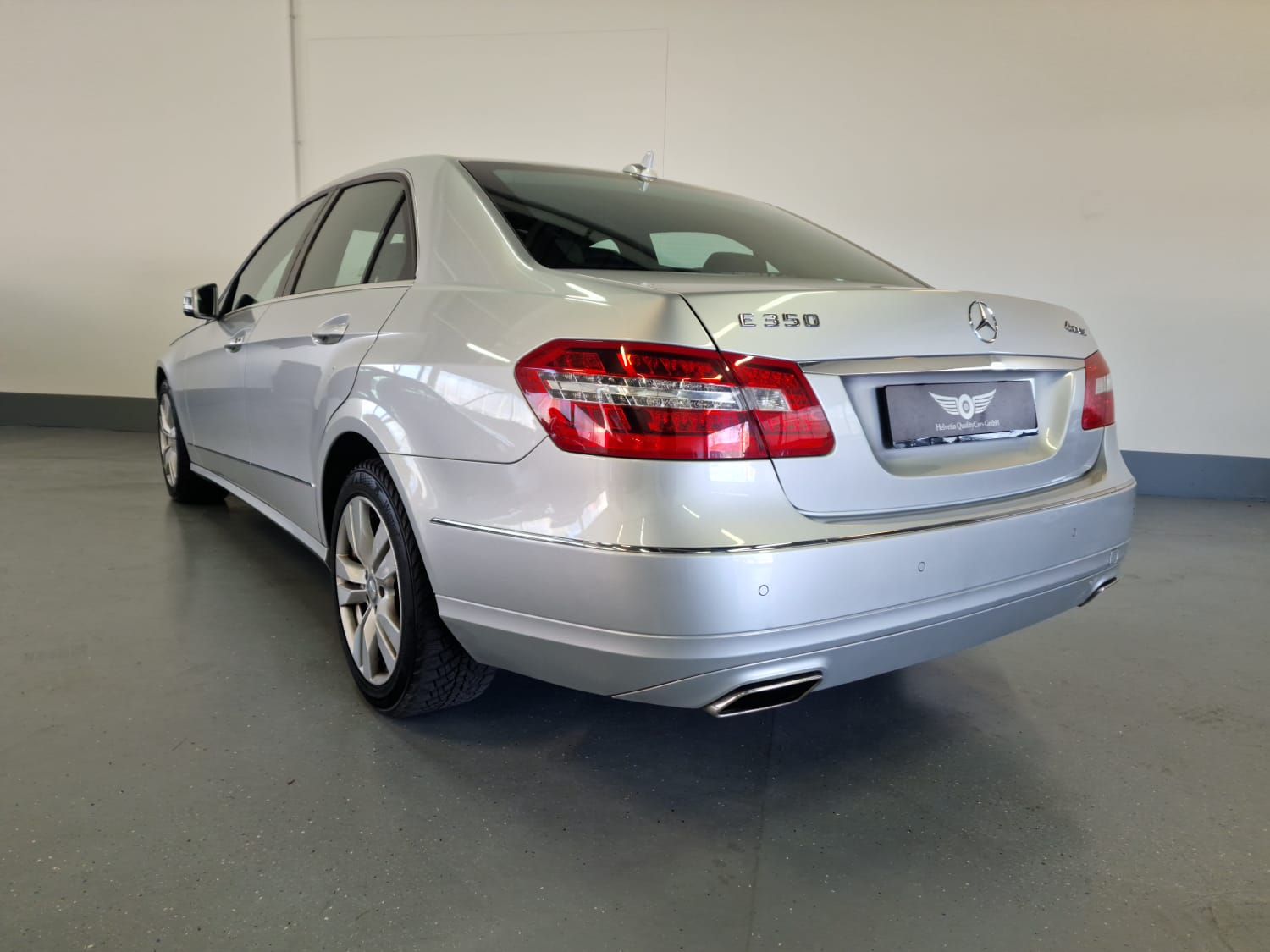 MERCEDES-BENZ E 350 Avantgarde 4Matic 7G-Tronic-image-11
