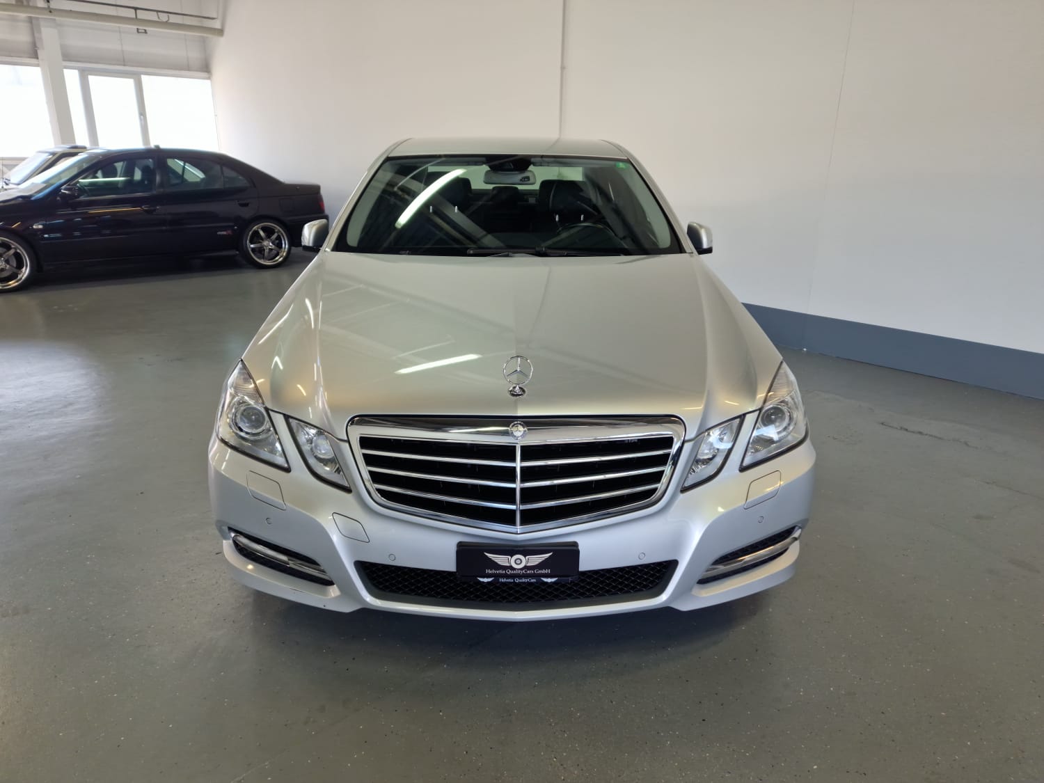 MERCEDES-BENZ E 350 Avantgarde 4Matic 7G-Tronic-image-4