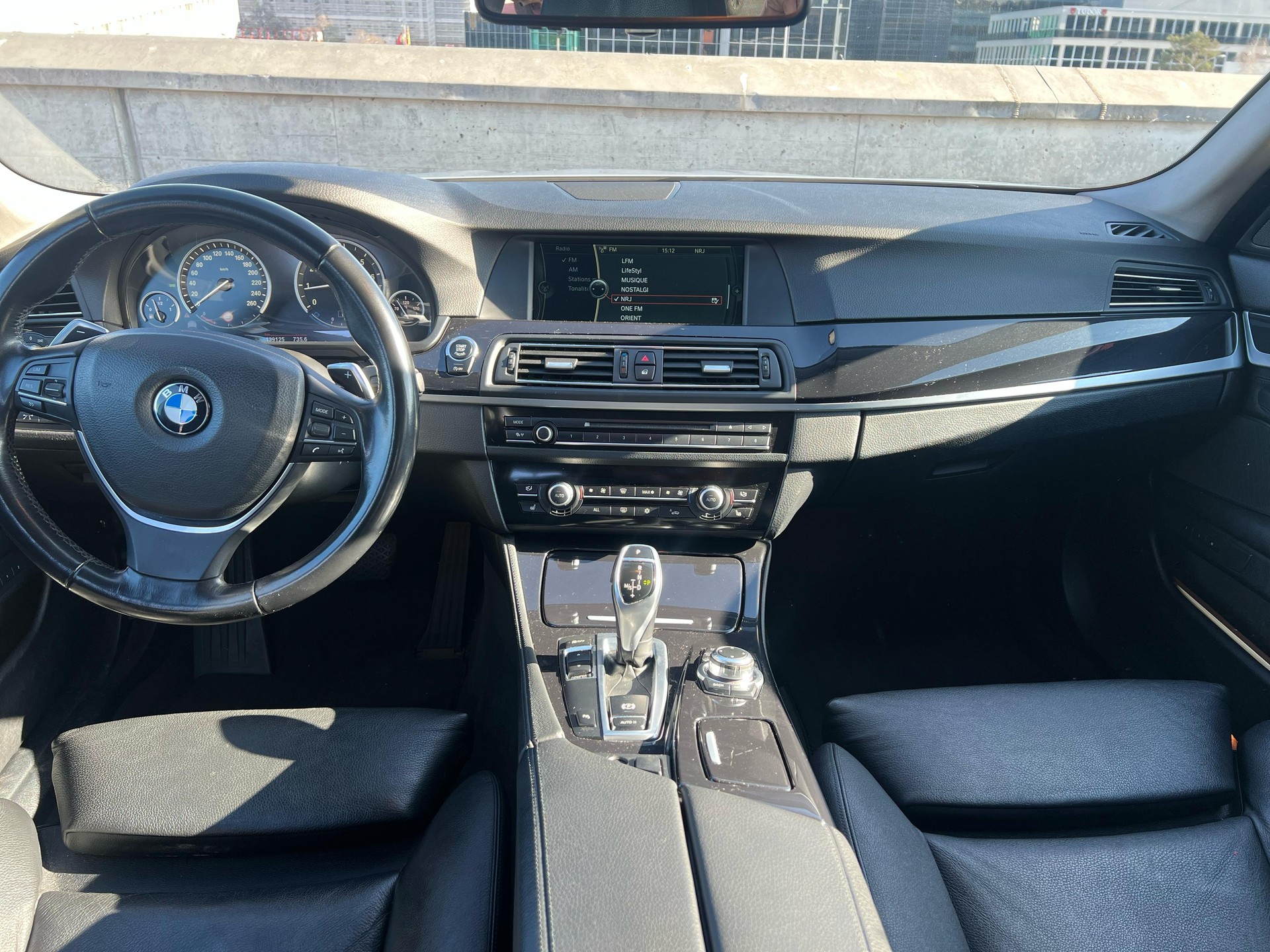 BMW 528i Touring Steptronic-image-3