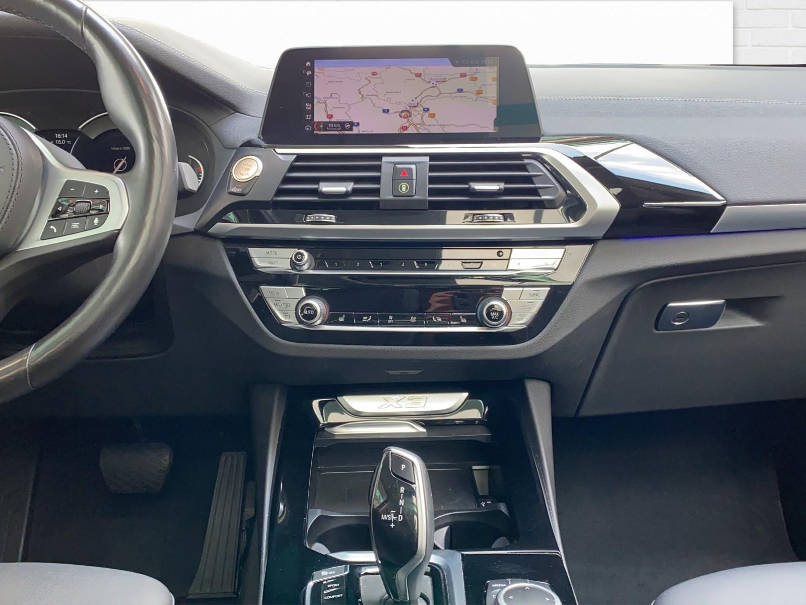 BMW X3 30i xDrive-image-17