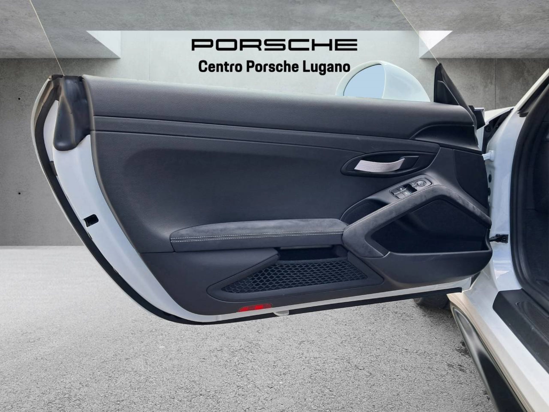PORSCHE 911 GT3 RS-image-20