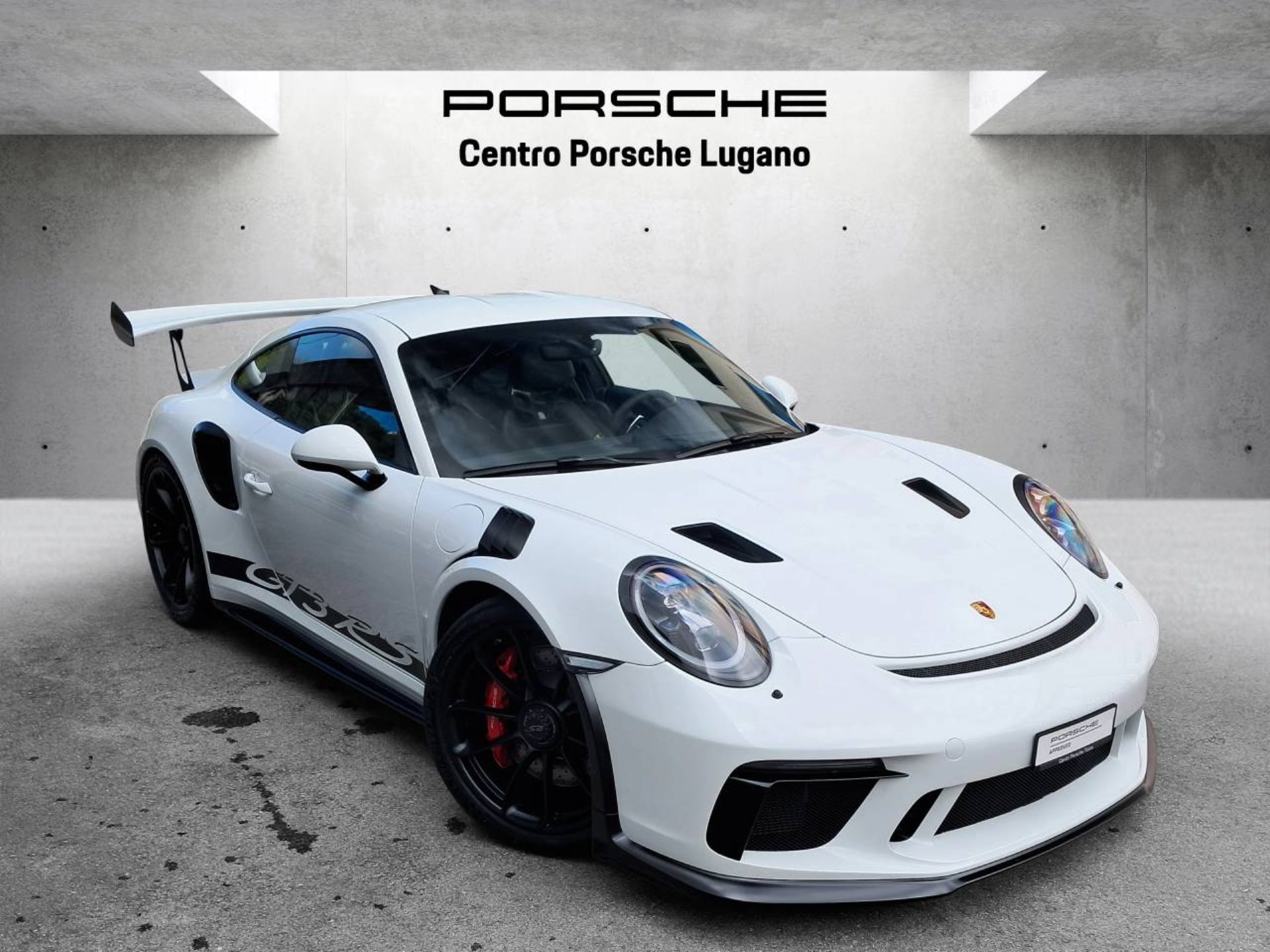 PORSCHE 911 GT3 RS-image-0
