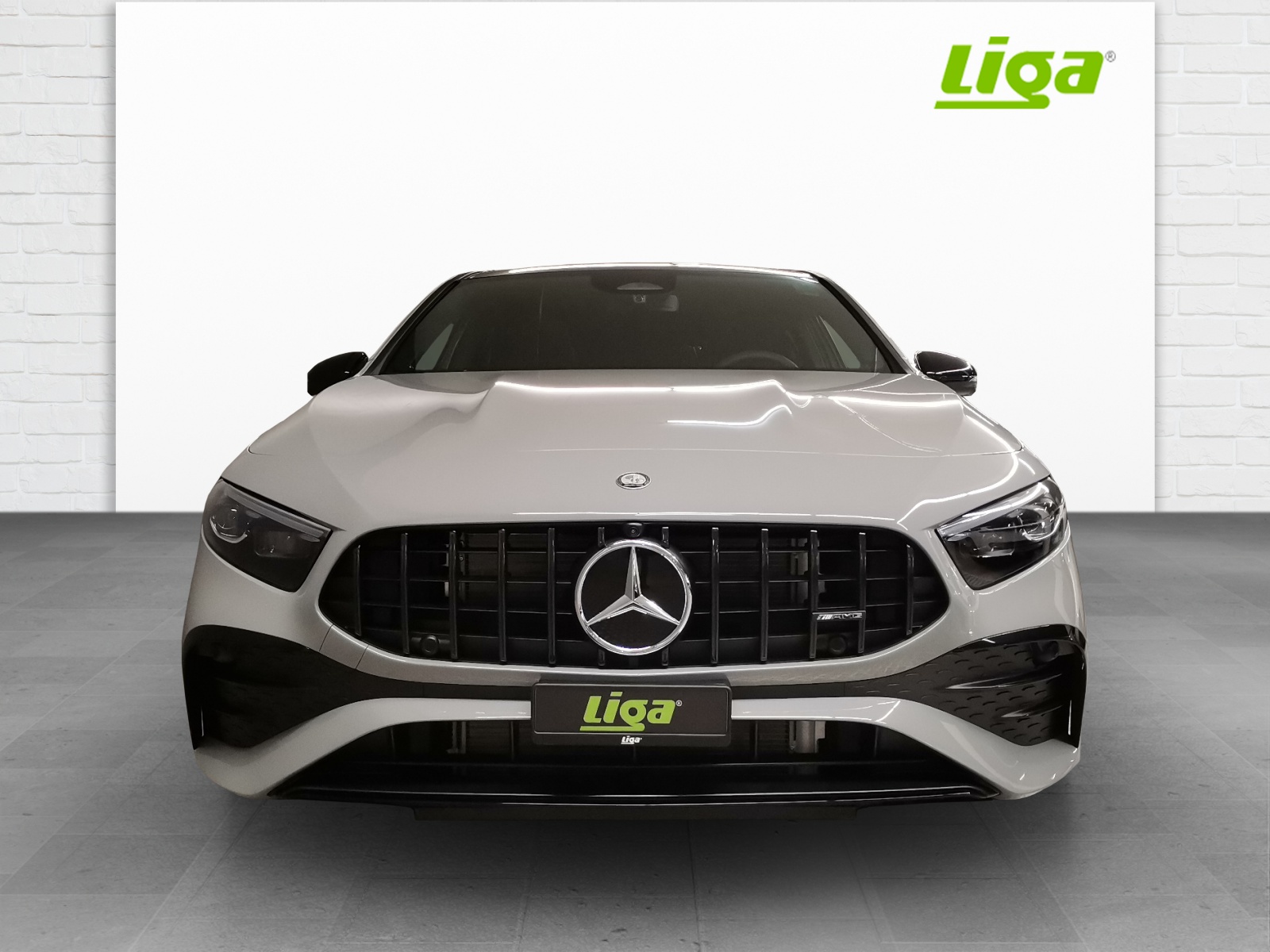 MERCEDES-BENZ AMG A 35 4Matic-image-2