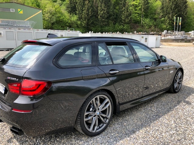 BMW M550d xDrive Touring Steptronic-image-0