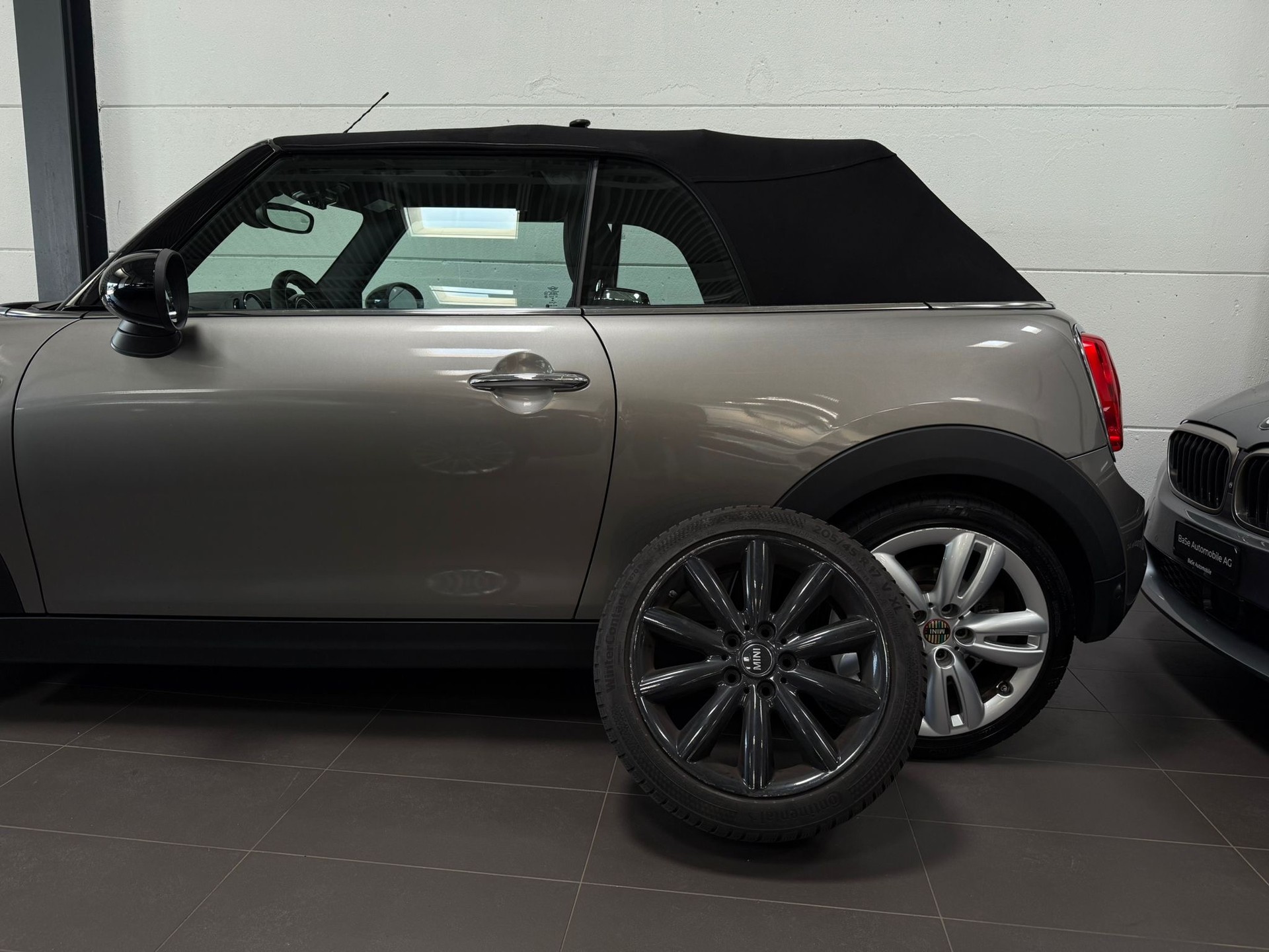 MINI Cooper S Cabriolet Steptronic-image-30