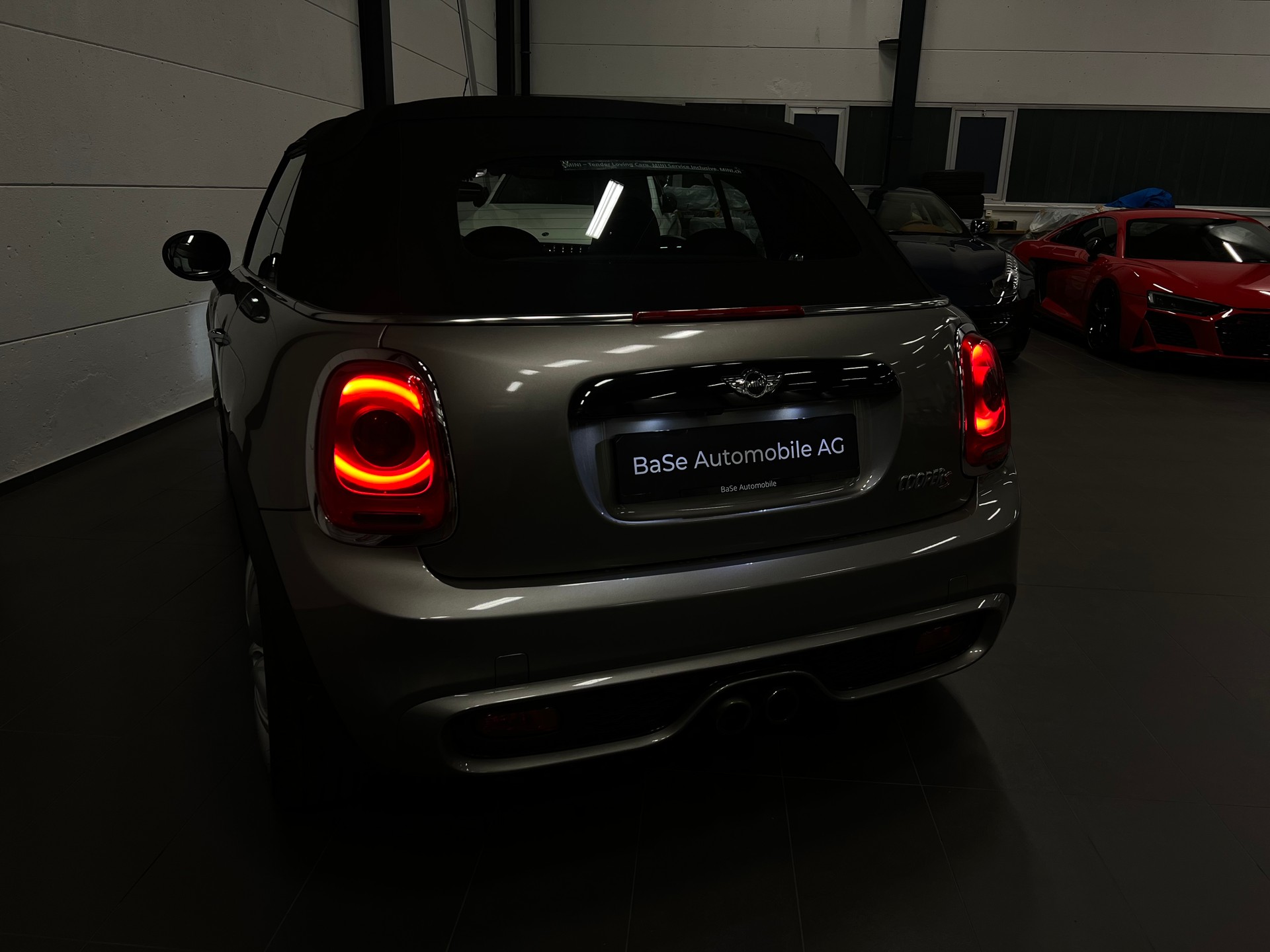 MINI Cooper S Cabriolet Steptronic-image-17