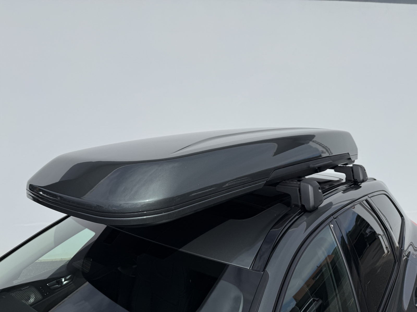 VOLVO XC60 2.0 T6 TE Ultra Dark eAWD-image-2