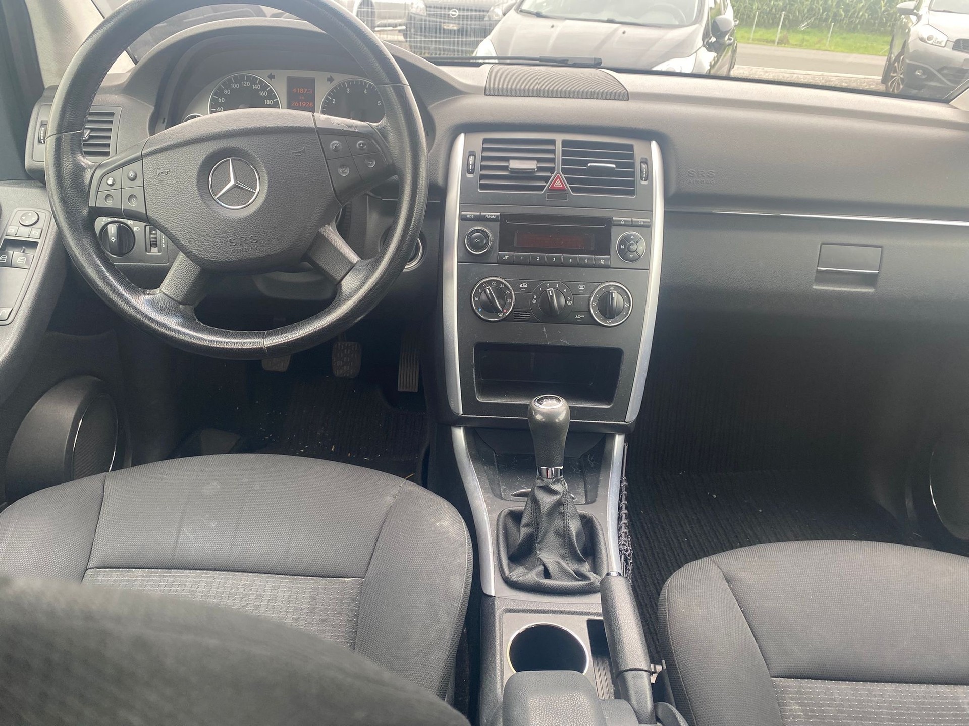 MERCEDES-BENZ B 170-image-11