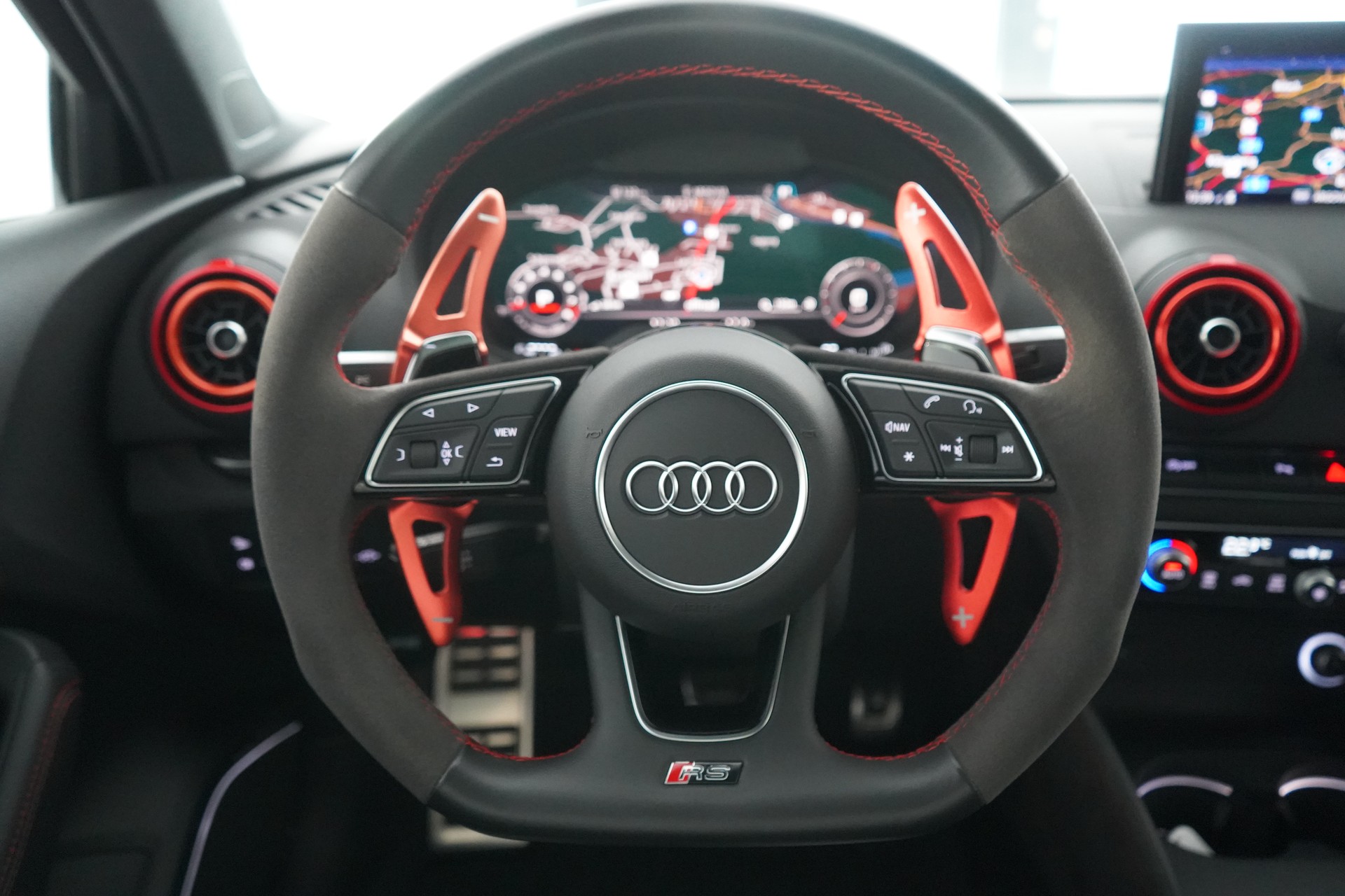 AUDI RS3 Lim. 2.5 TSI quattro-image-7