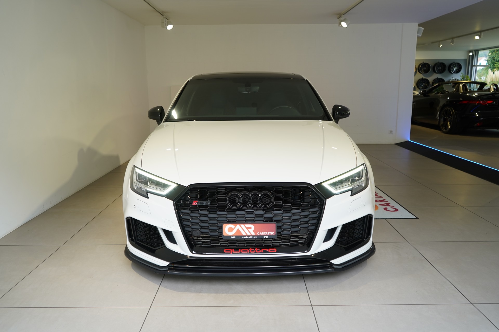 AUDI RS3 Lim. 2.5 TSI quattro-image-1