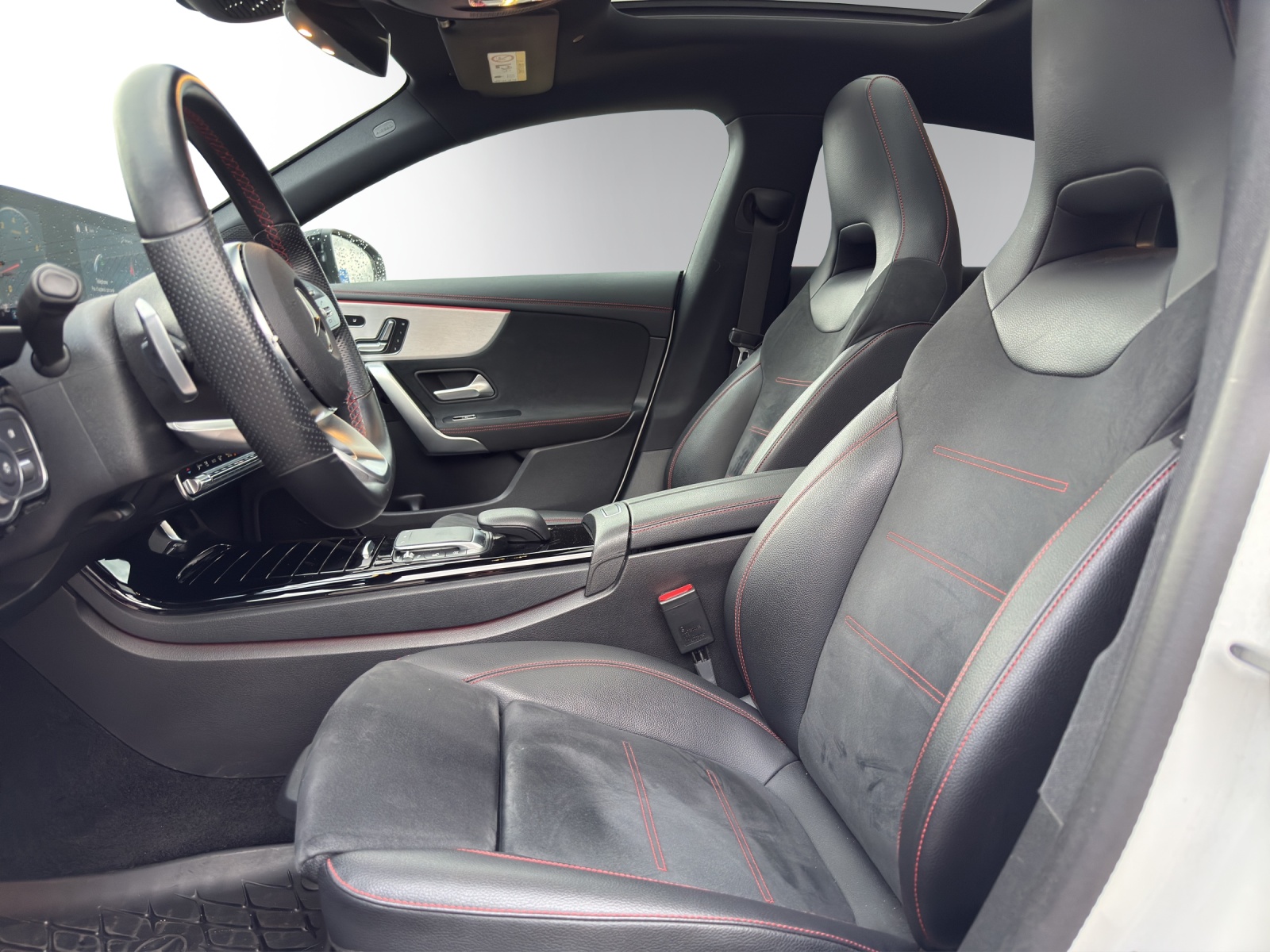 MERCEDES-BENZ CLA SB 250 AMG Line 7G-image-6