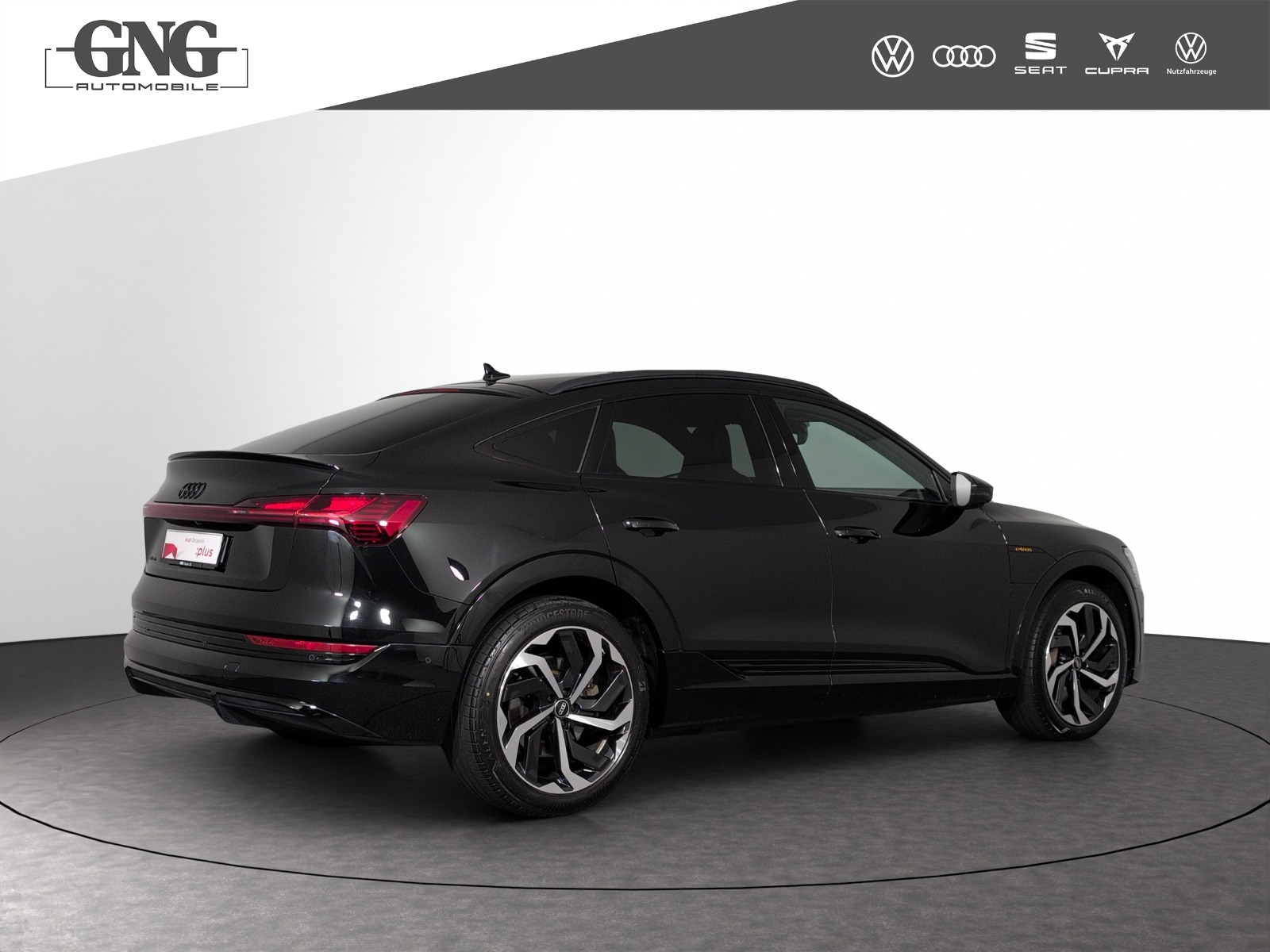 AUDI e-tron 55 Sportback S Line Black Edition quattro-image-2