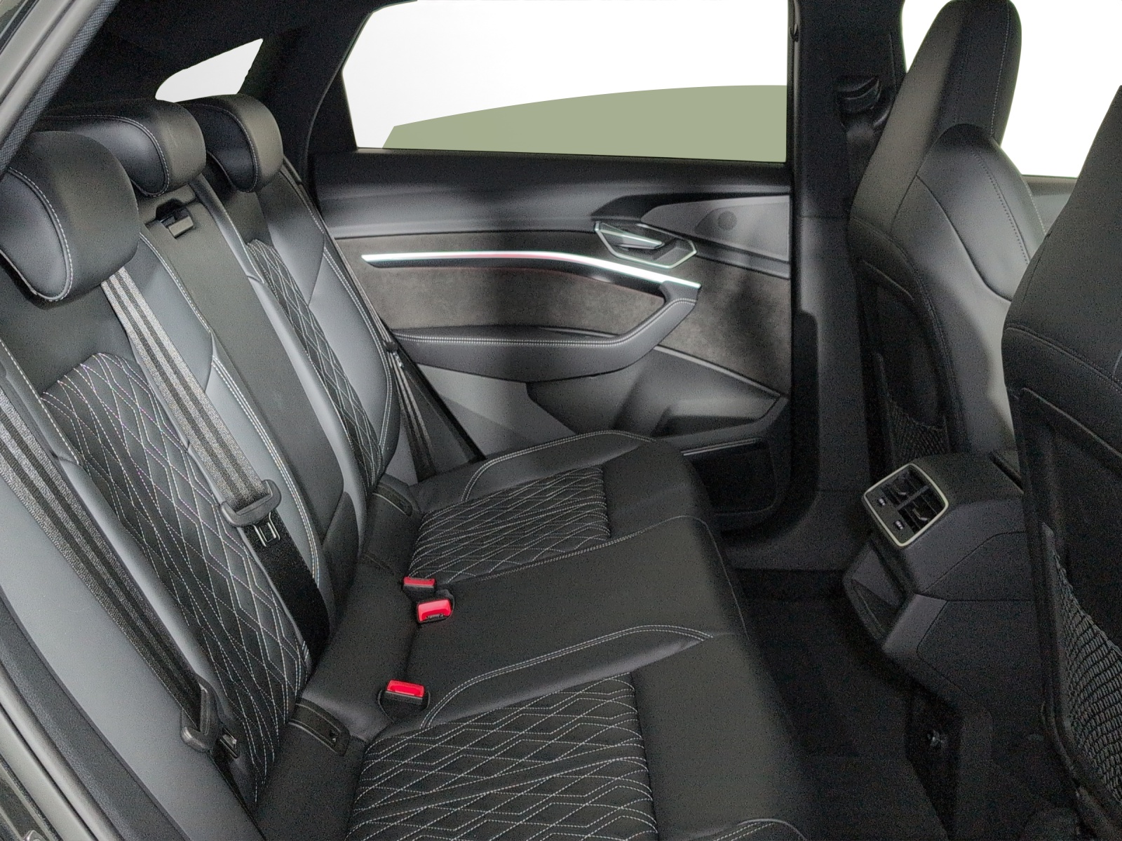 AUDI e-tron 55 Sportback S Line Black Edition quattro-image-7