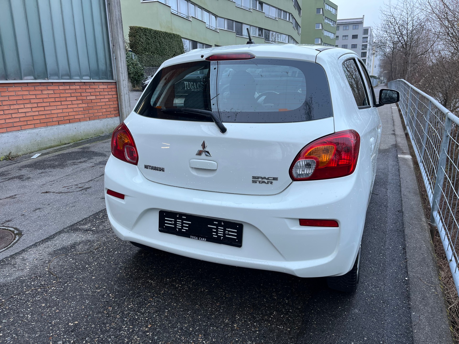 MITSUBISHI Space Star 1.0 Pure-showroom-element-3