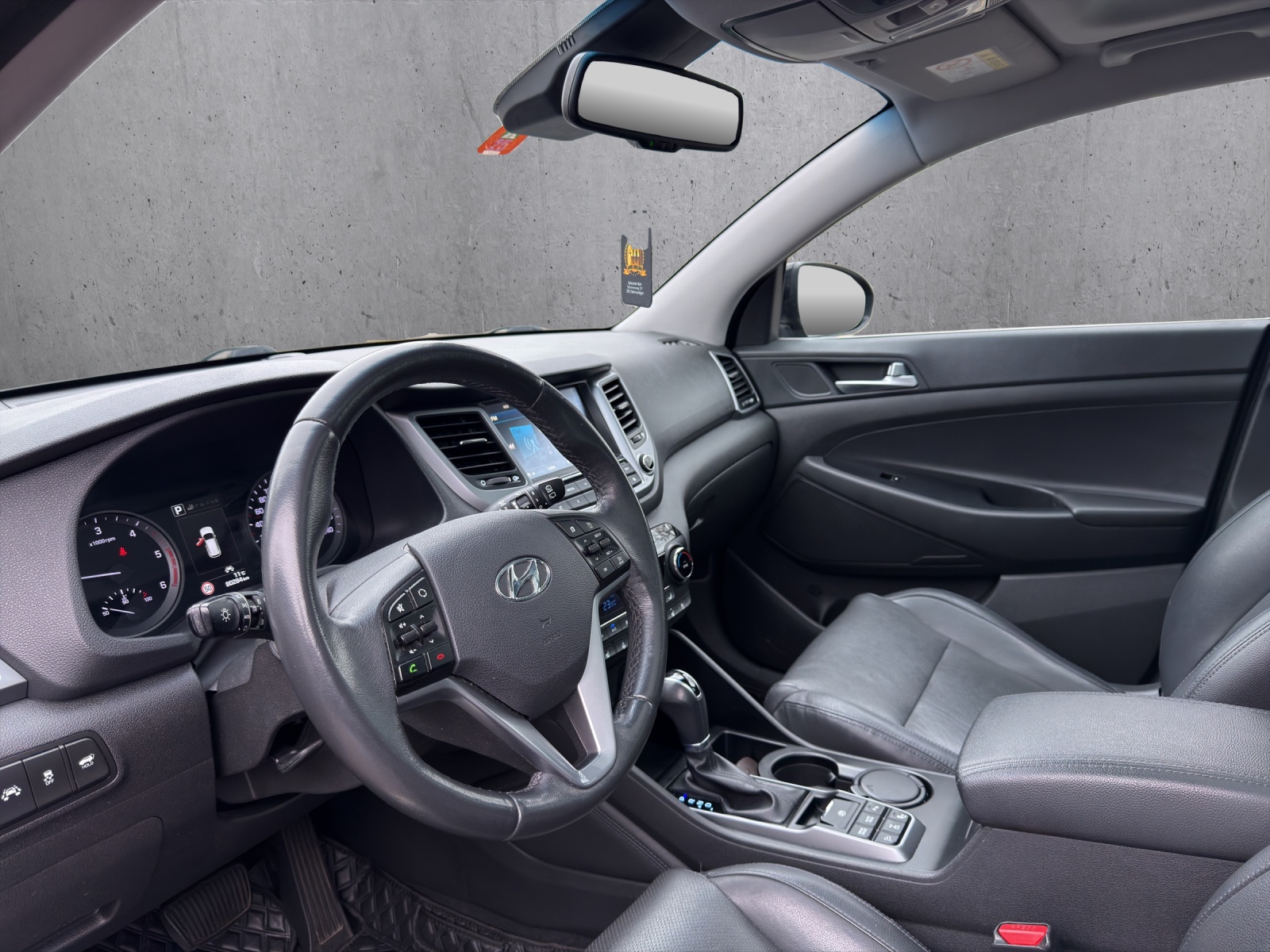 HYUNDAI Tucson 2.0 CRDI Vertex 4WD Automatic-image-8