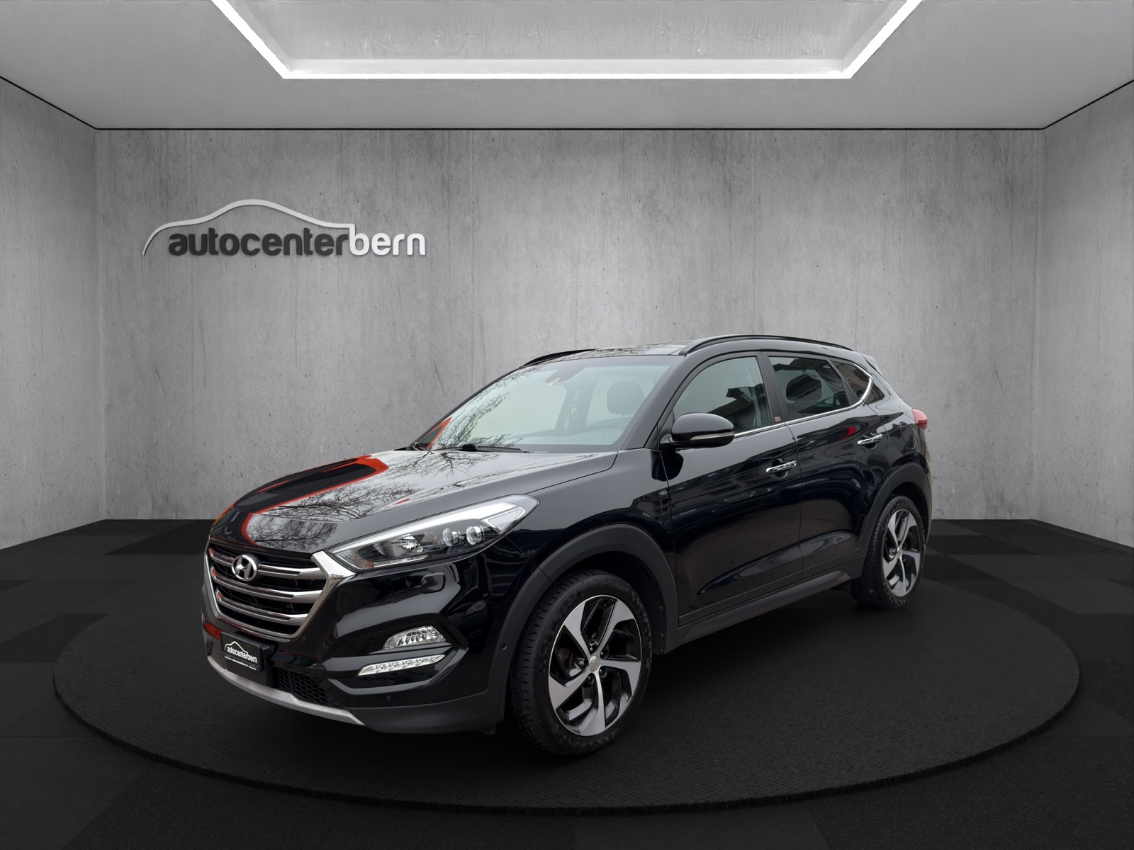 HYUNDAI Tucson 2.0 CRDI Vertex 4WD Automatic-image-2