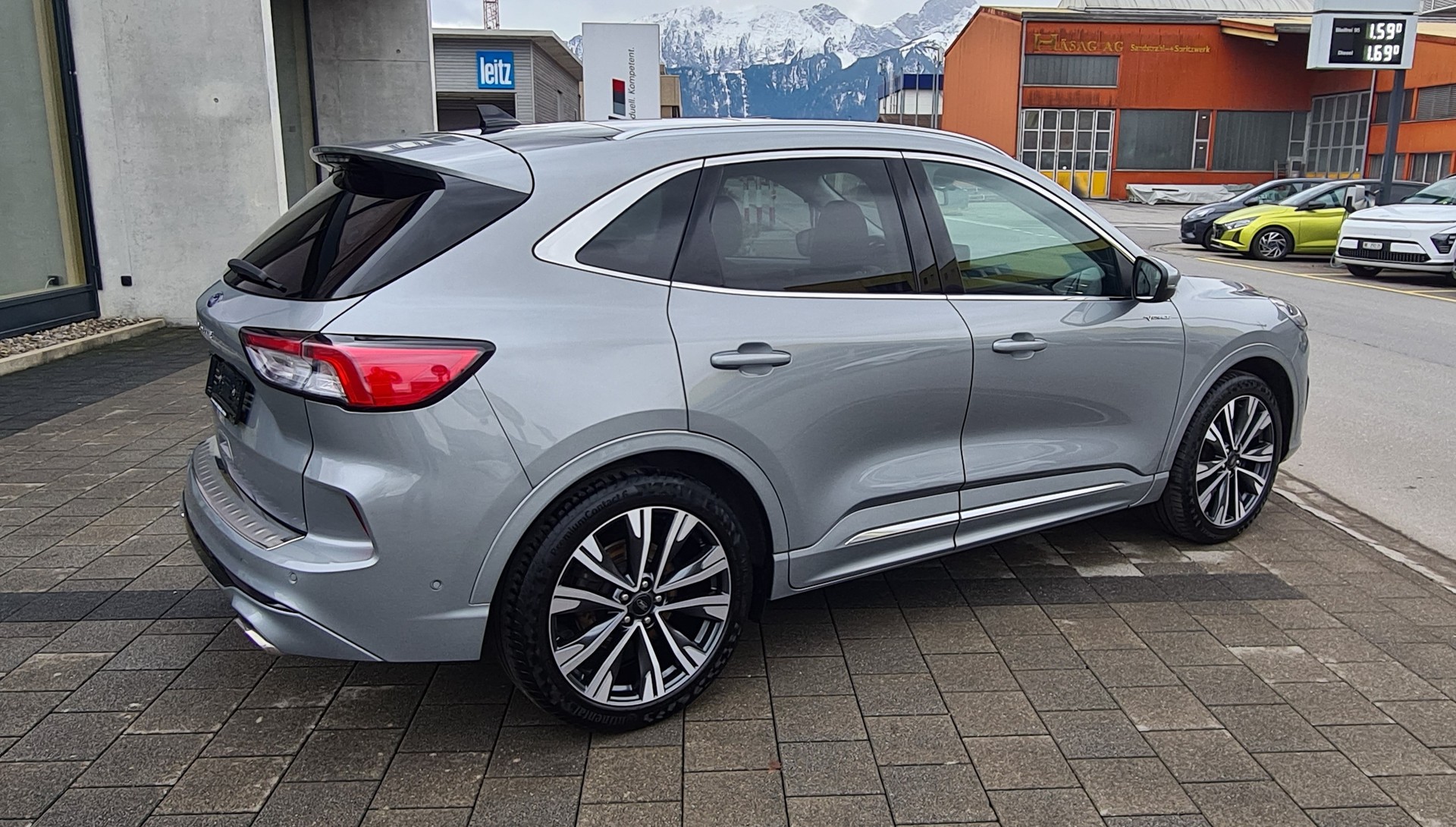 FORD Kuga 2.5 FHEV Vignale 4WD-image-3
