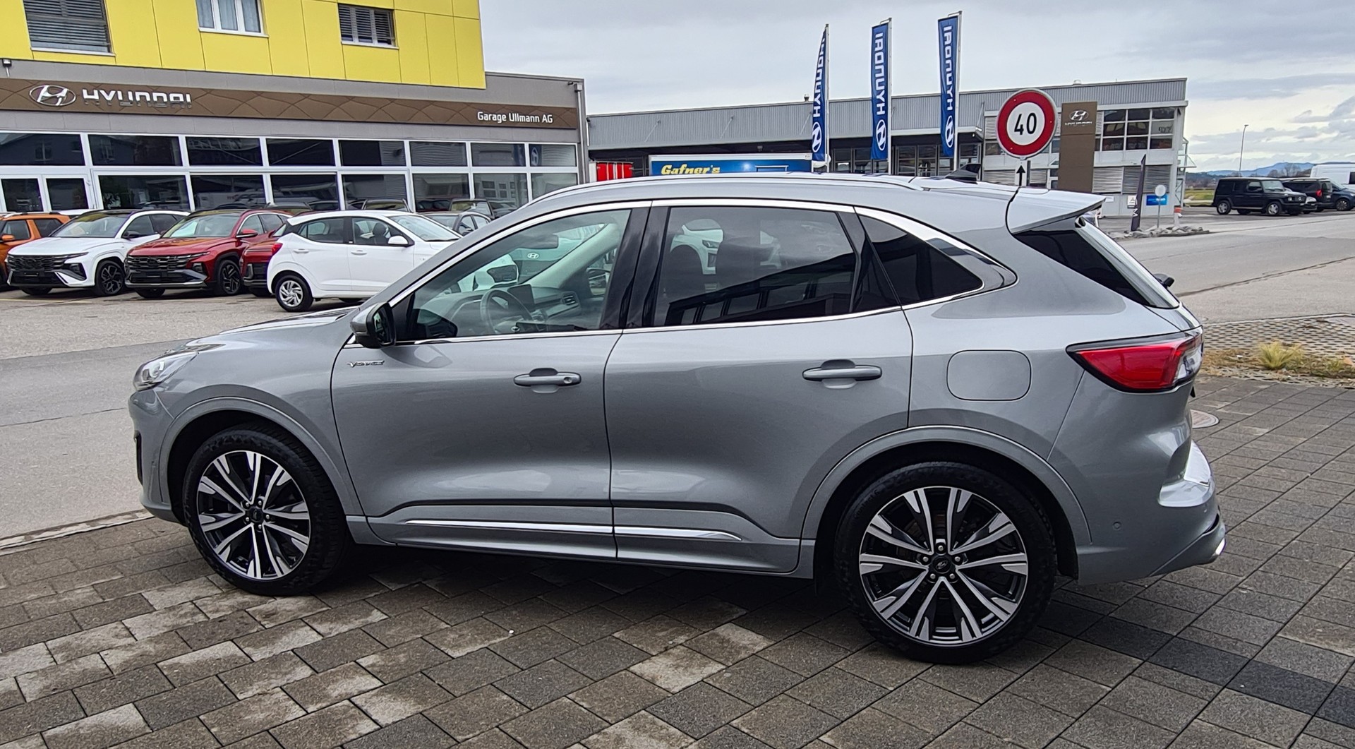 FORD Kuga 2.5 FHEV Vignale 4WD-image-6