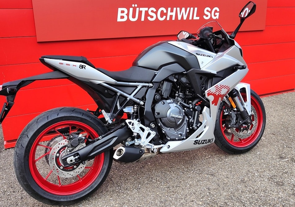 SUZUKI 8R-showroom-element-2