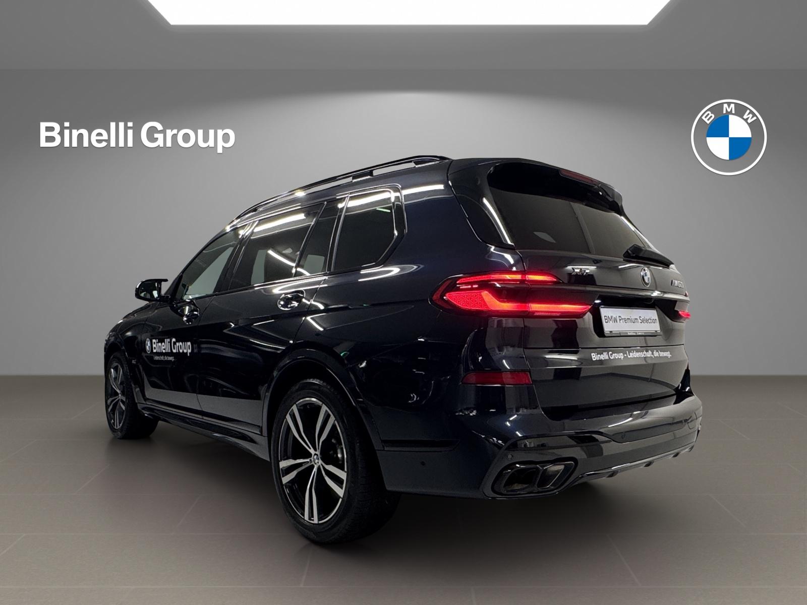 BMW X7 M60i-showroom-element-2