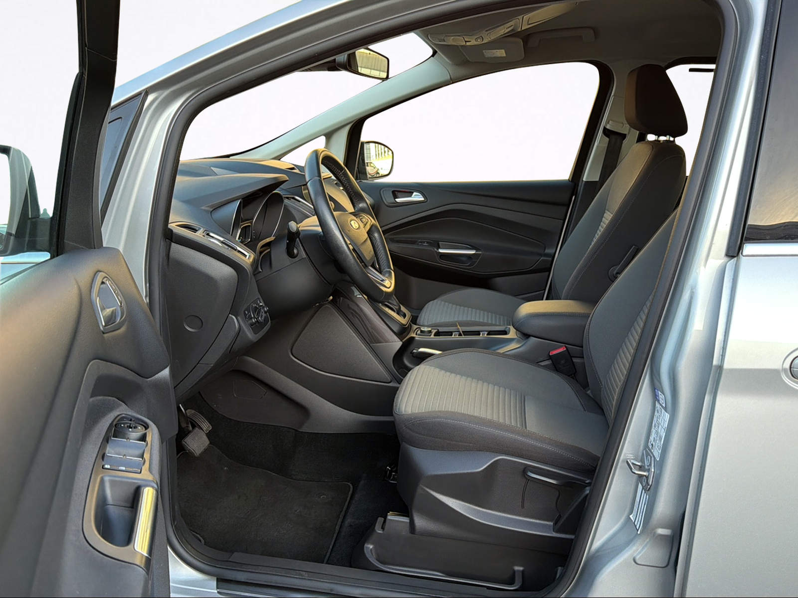 FORD GrC-Max 1.5 TDCi Titanium PowerShift Automat-image-10