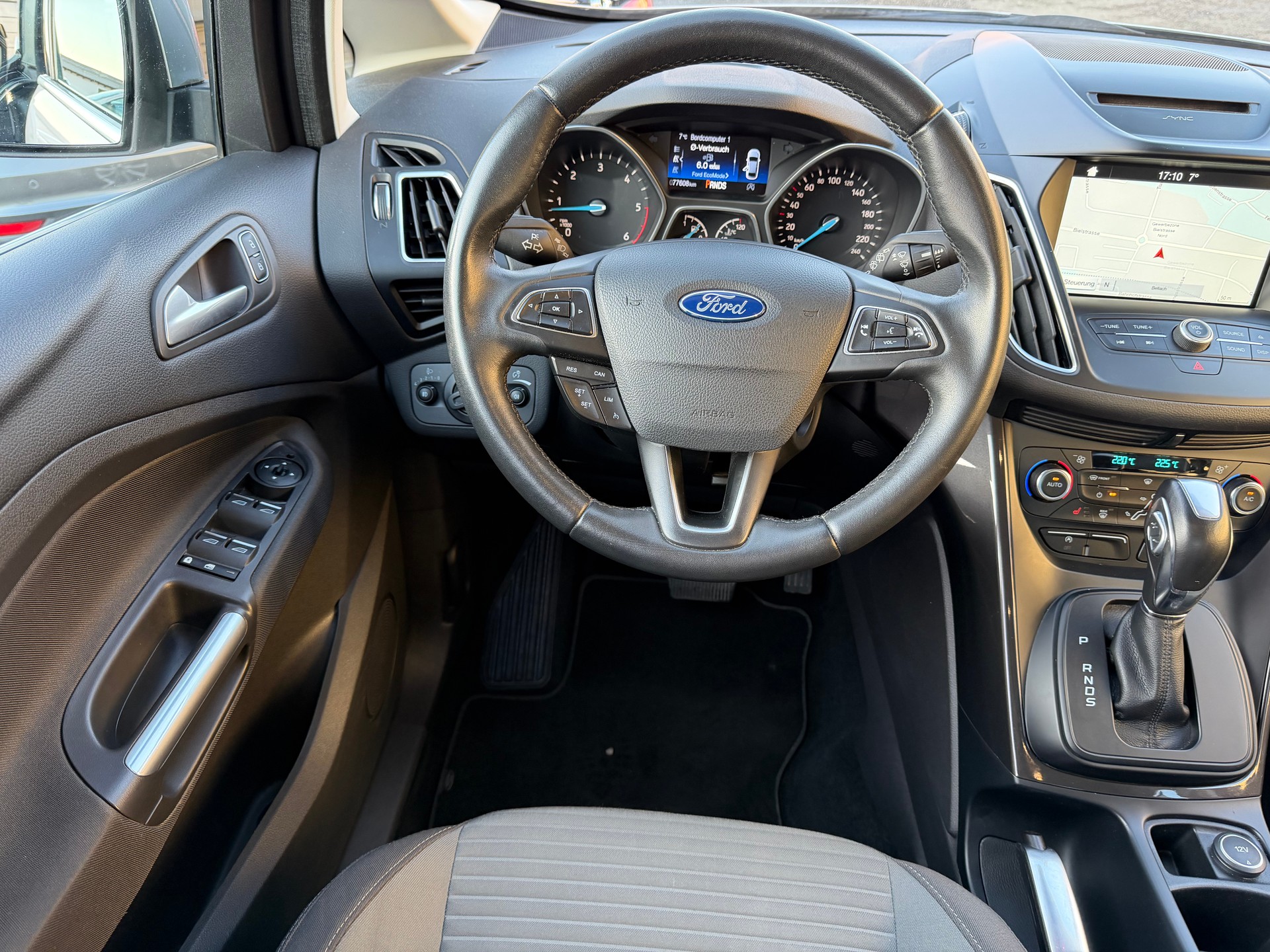 FORD GrC-Max 1.5 TDCi Titanium PowerShift Automat-image-13