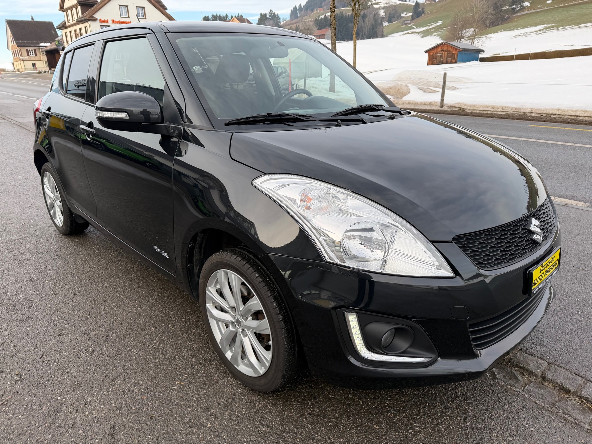 SUZUKI Swift 1.2i 16V PizSulai Top 4x4-image-7