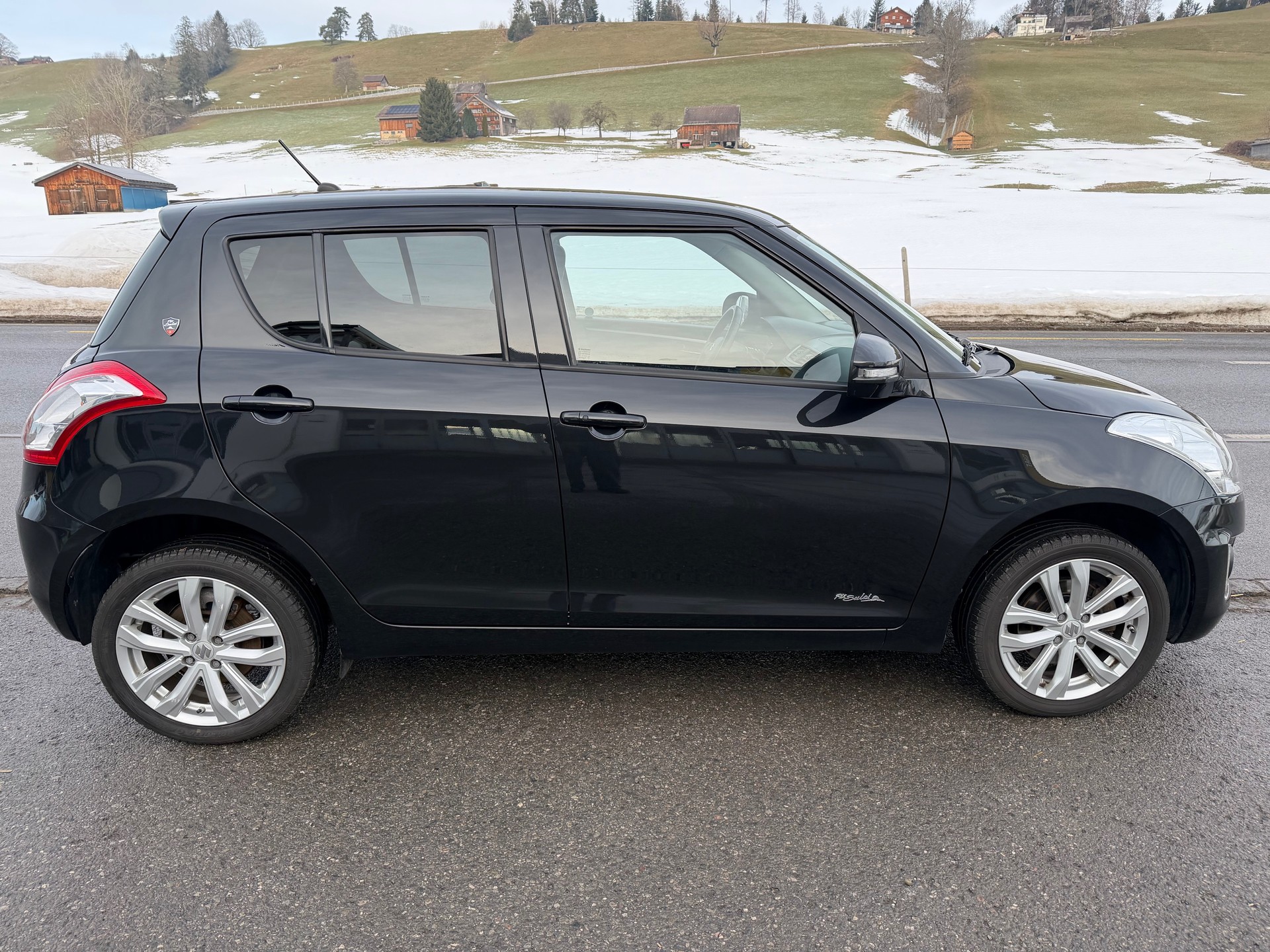 SUZUKI Swift 1.2i 16V PizSulai Top 4x4-image-8