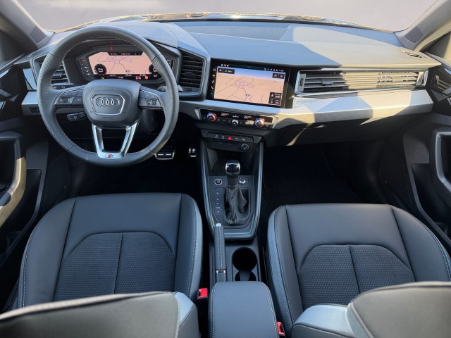 AUDI A1 Sportback 30 TFSI S Line Attraction S-tronic-image-11