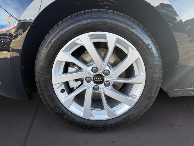 AUDI A1 Sportback 30 TFSI S Line Attraction S-tronic-image-8