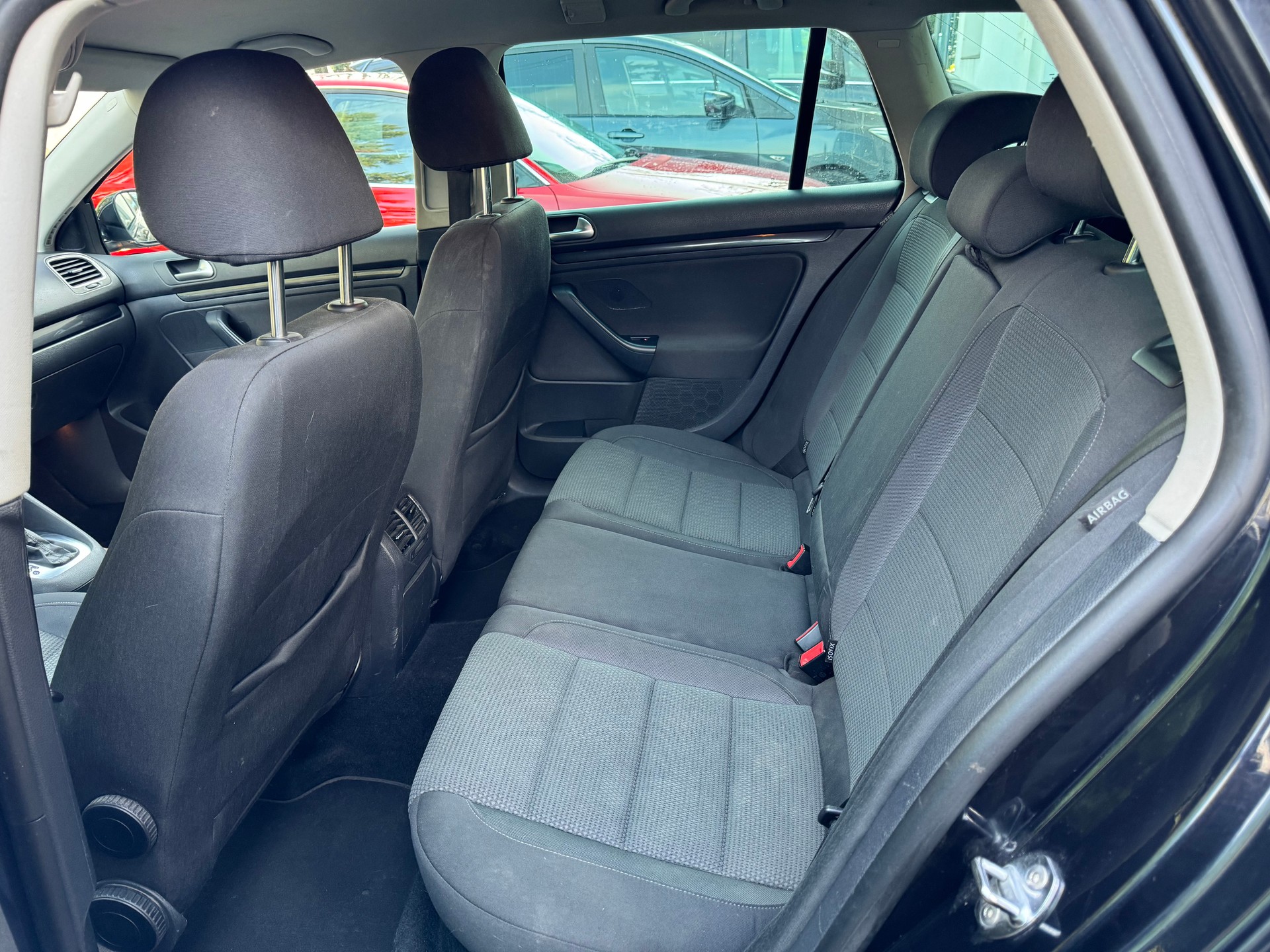 VW Golf Variant 1.4 TSI Highline DSG-image-11