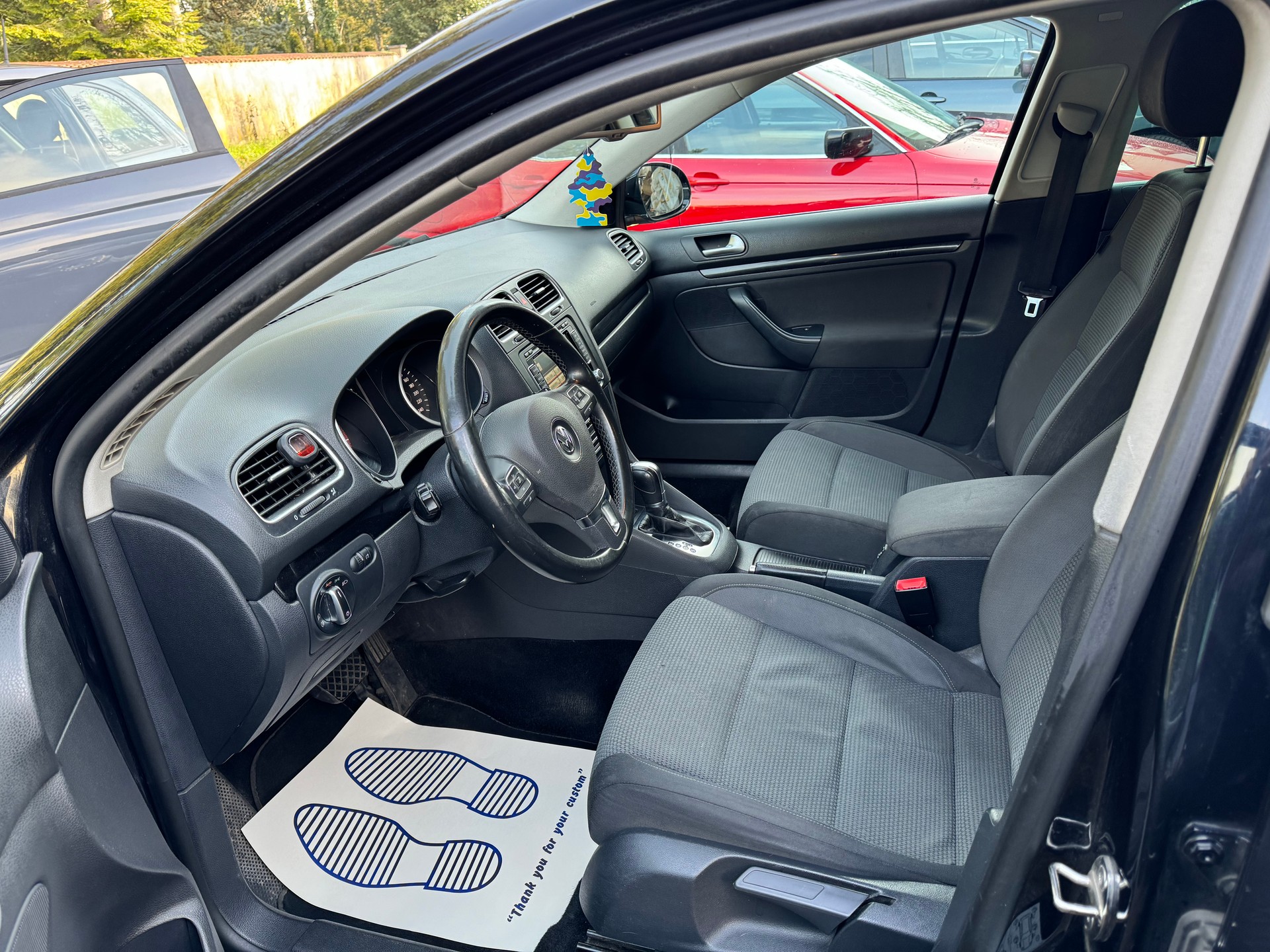 VW Golf Variant 1.4 TSI Highline DSG-image-9