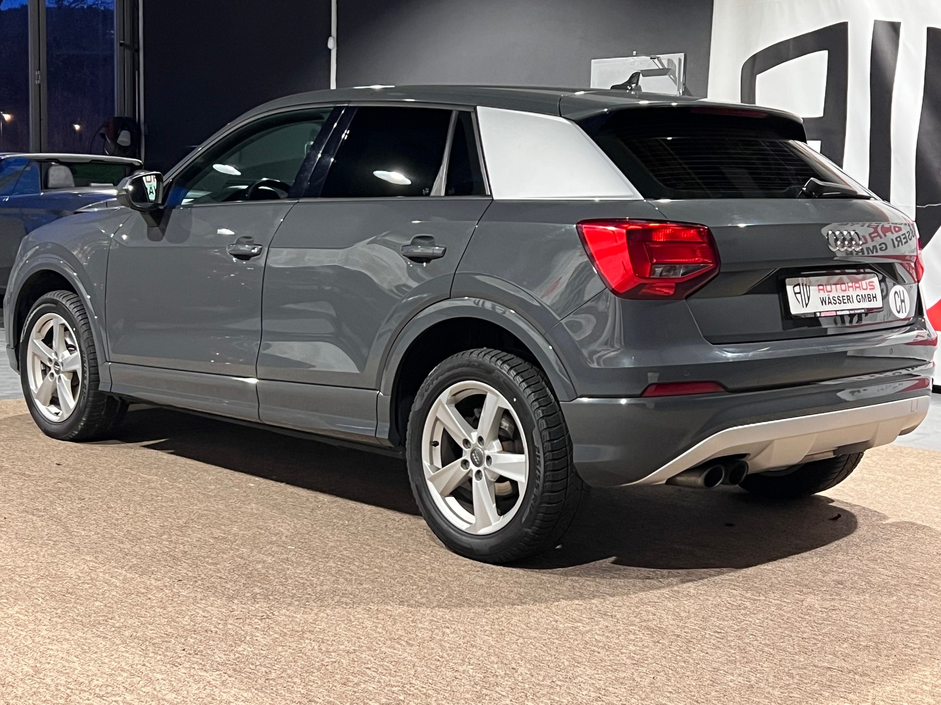 AUDI Q2 1.4 TFSI S-tronic-image-5