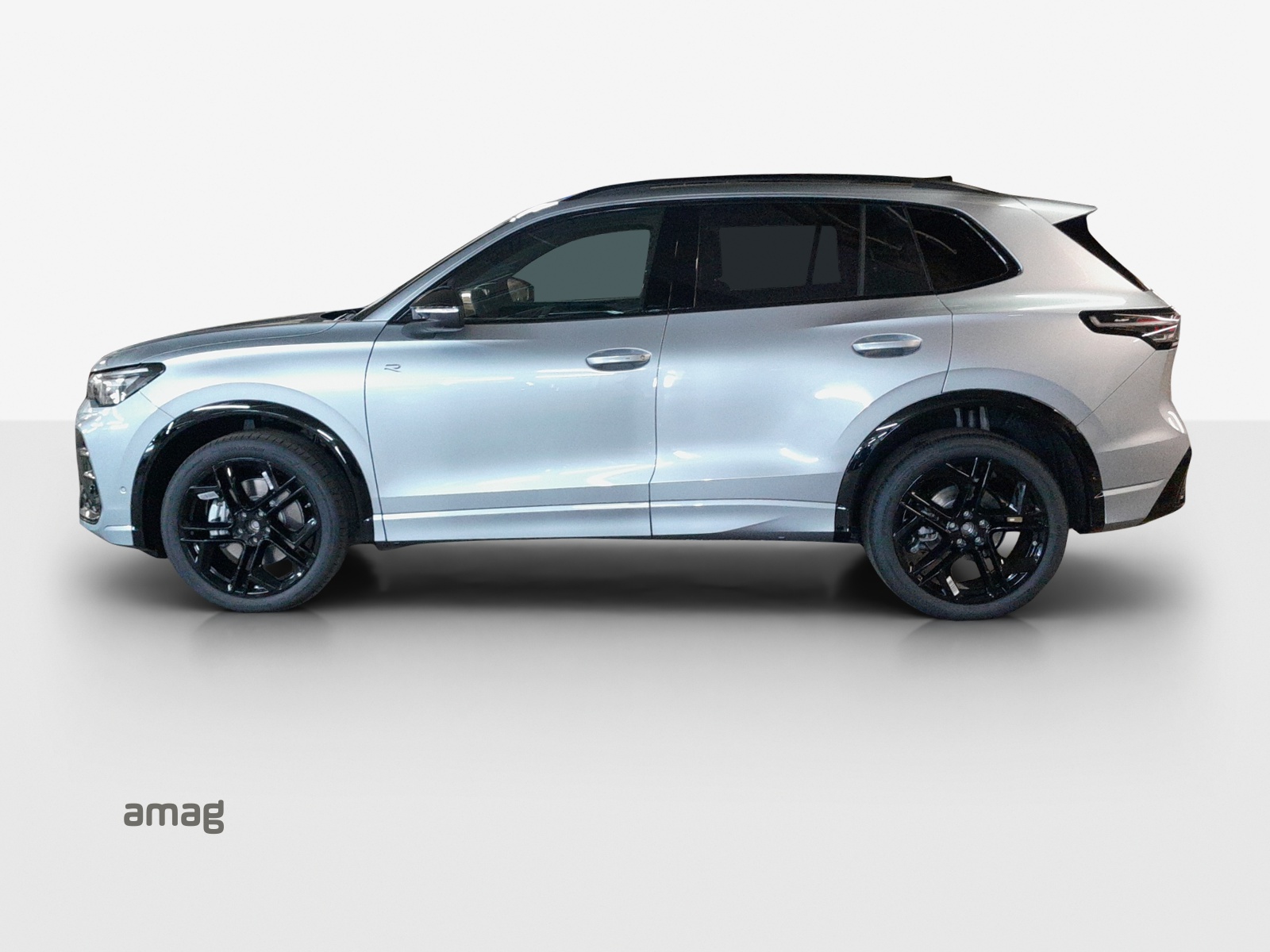 VW Tiguan 2.0 TSI DSG R-Line 4Motion-image-1