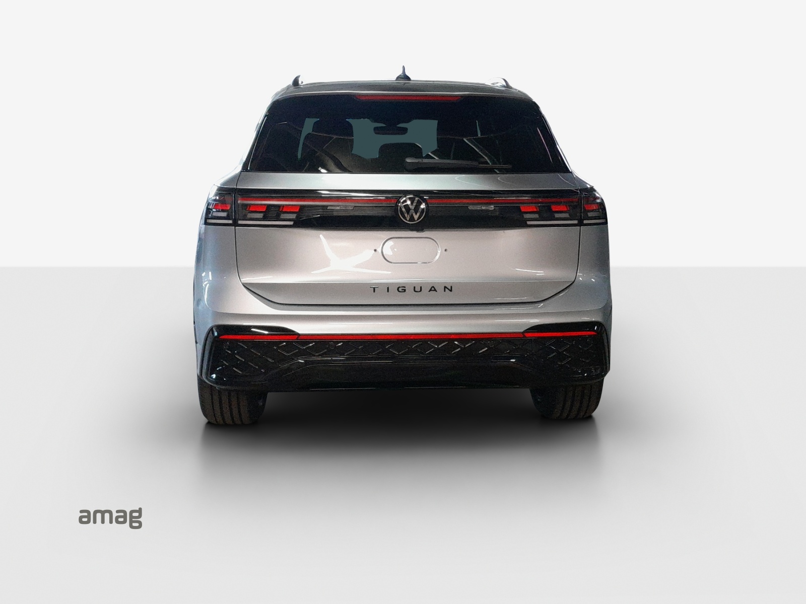 VW Tiguan 2.0 TSI DSG R-Line 4Motion-image-3