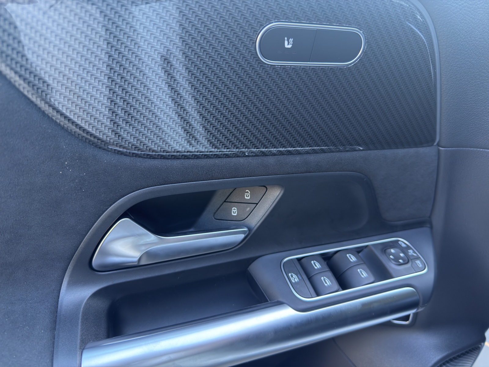 Image MERCEDES-BENZ GLA-250 GLA 250 e EQ Star 8G-DCT