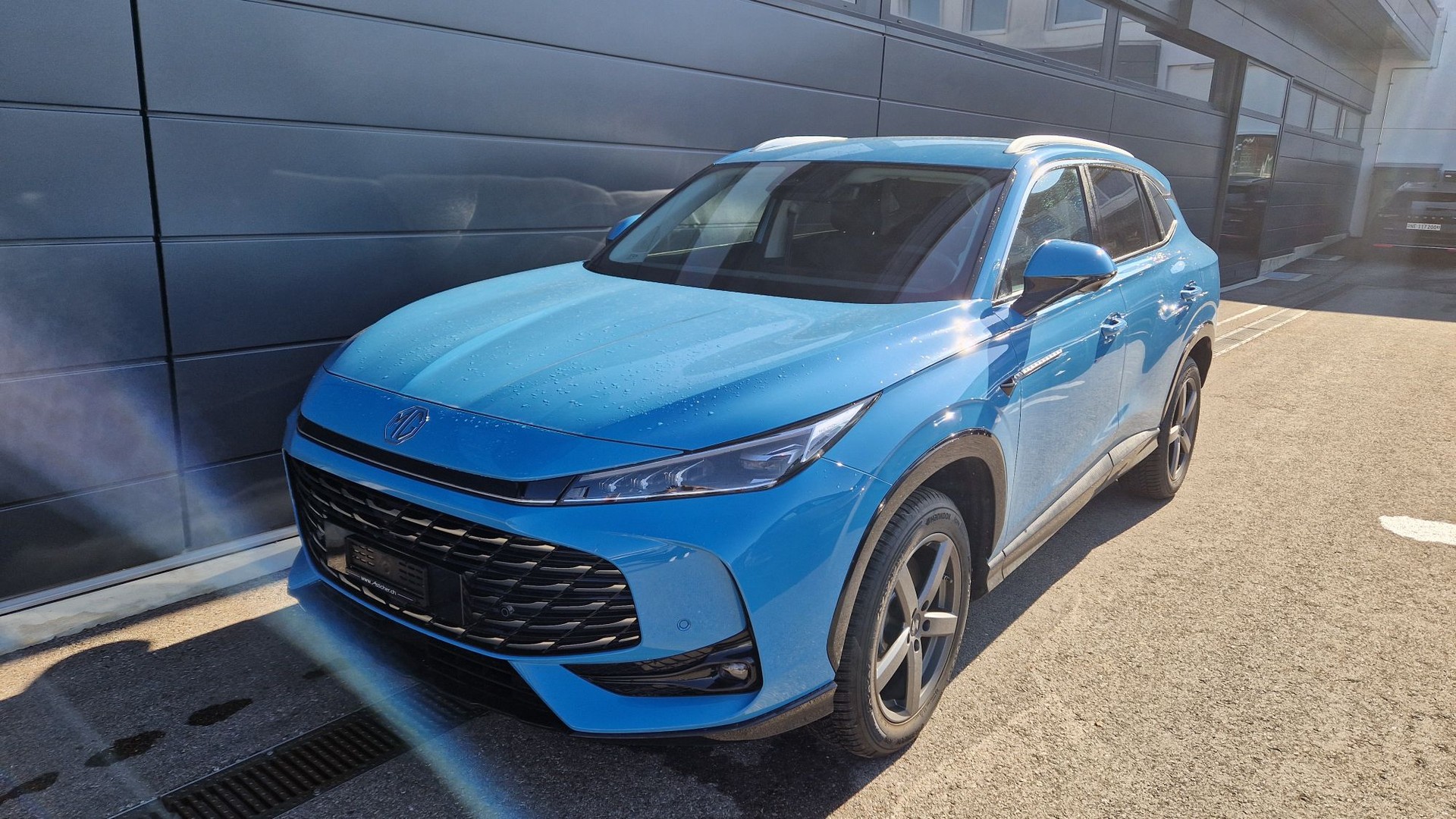 MG HS 1.5 T HEV Luxury-image-0