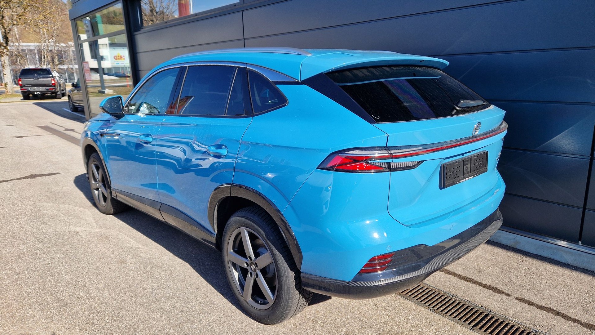 MG HS 1.5 T HEV Luxury-image-3