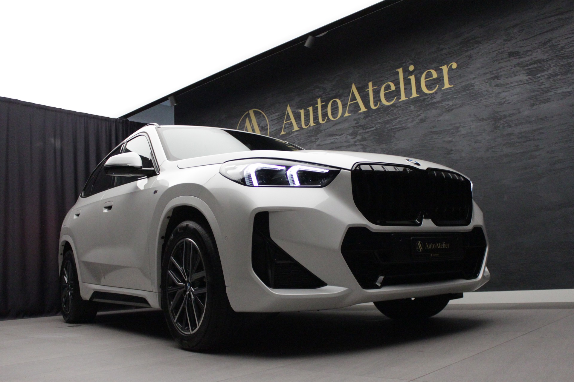 BMW X1 xDrive 23d 48V M Sport-image-3