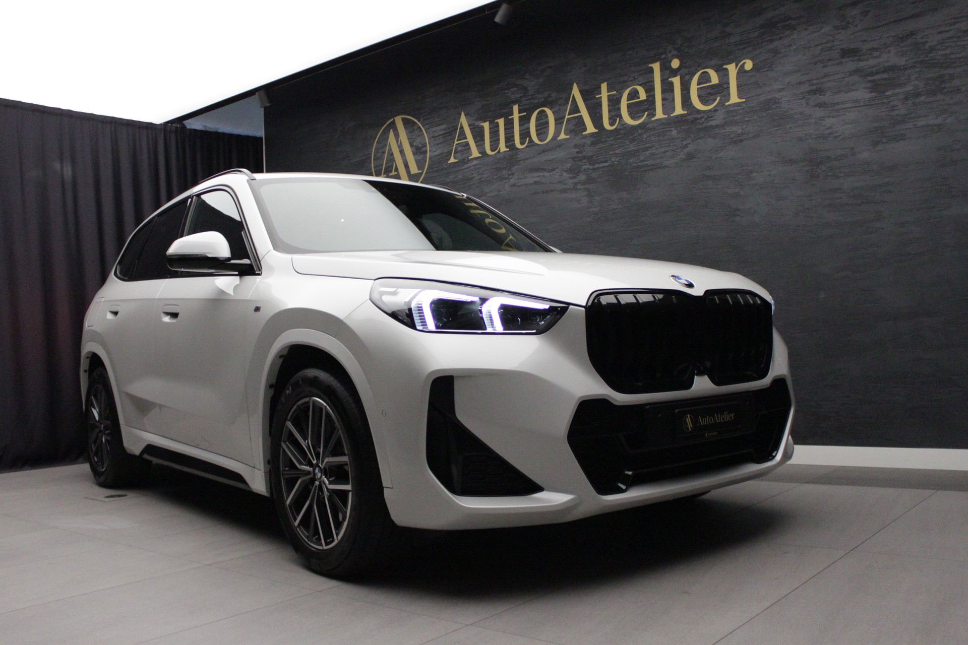 BMW X1 xDrive 23d 48V M Sport-image-2