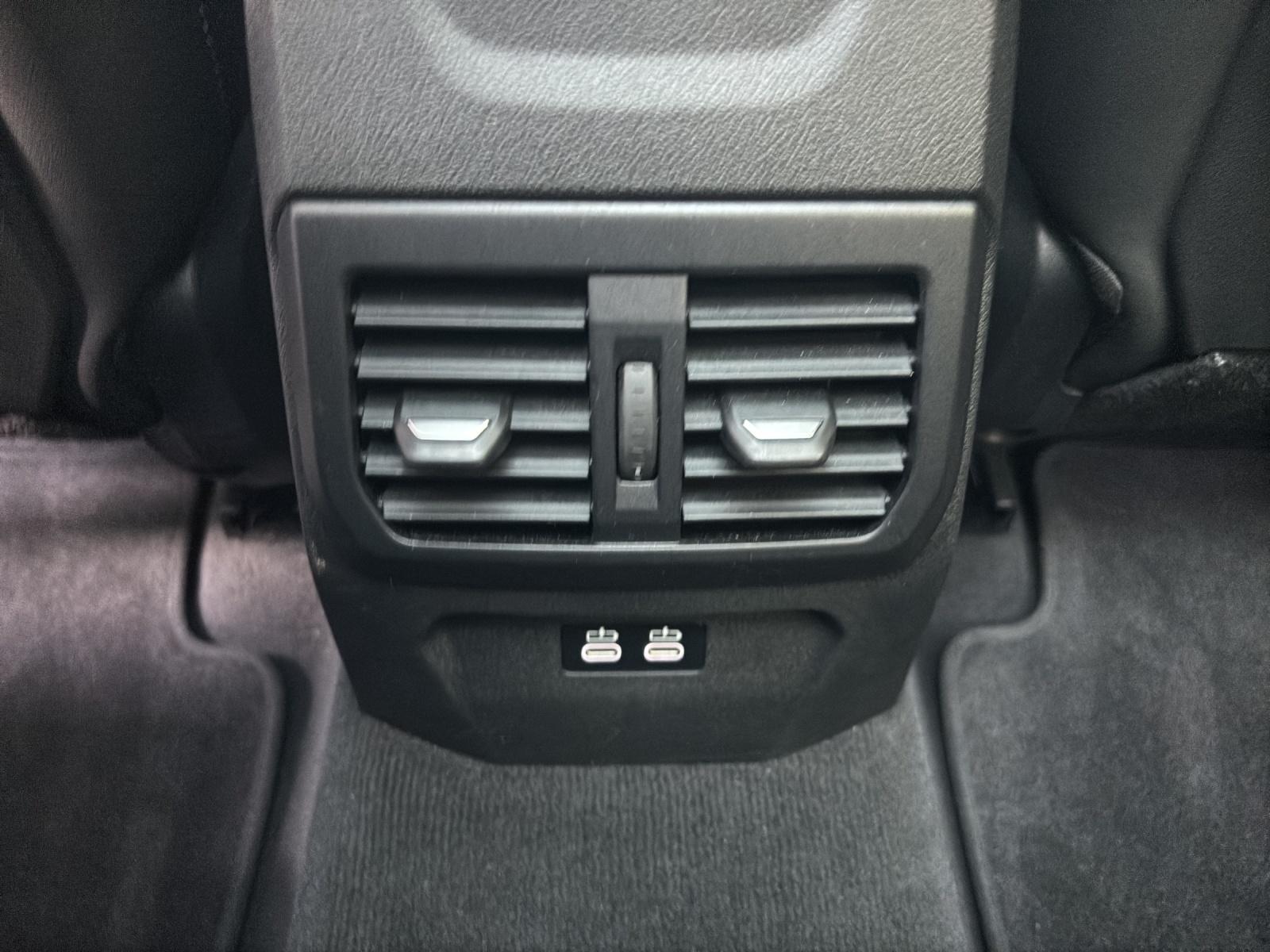 BMW 123 xDrive-image-21